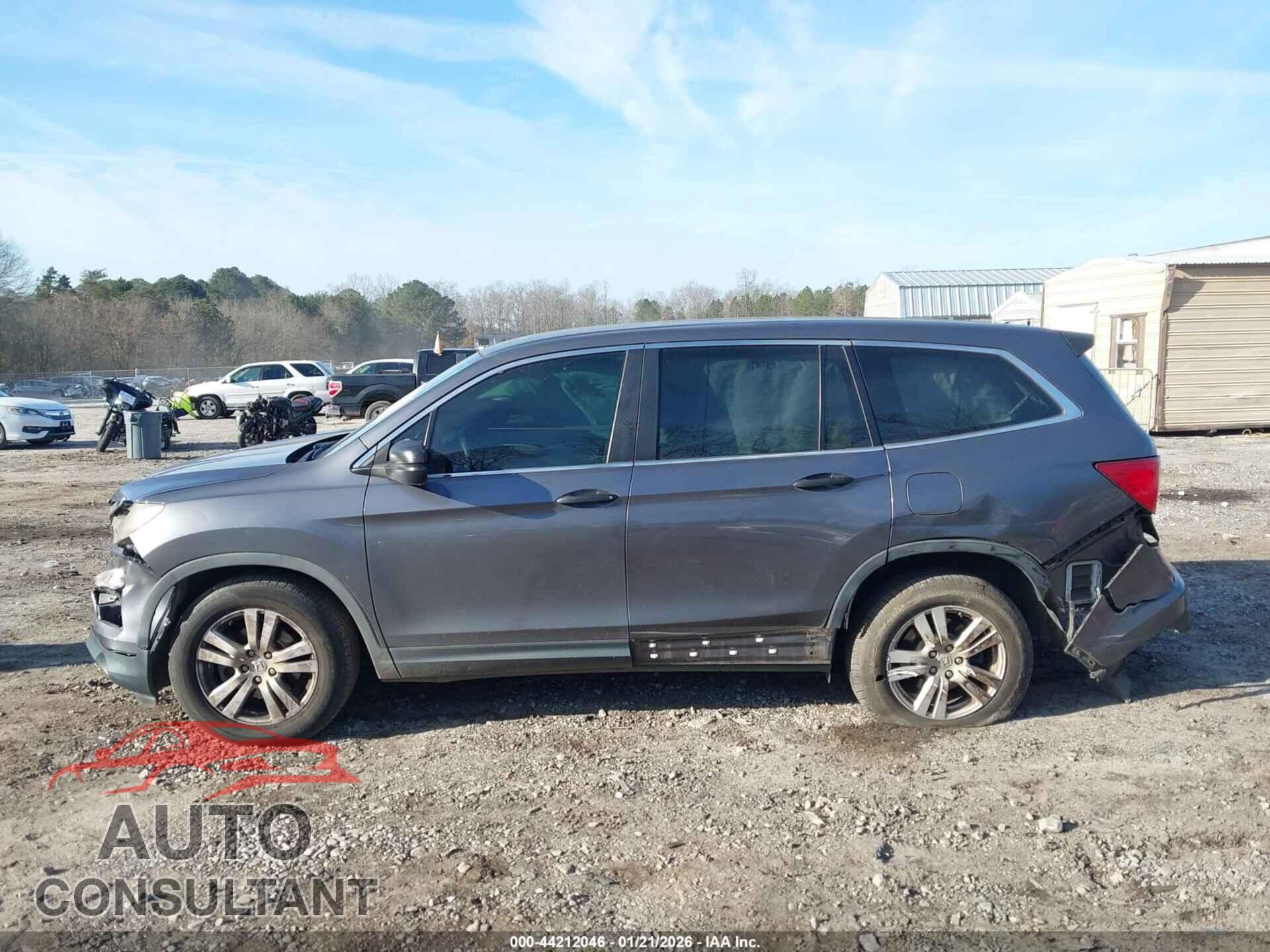 HONDA PILOT 2018 - 5FNYF5H17JB028540