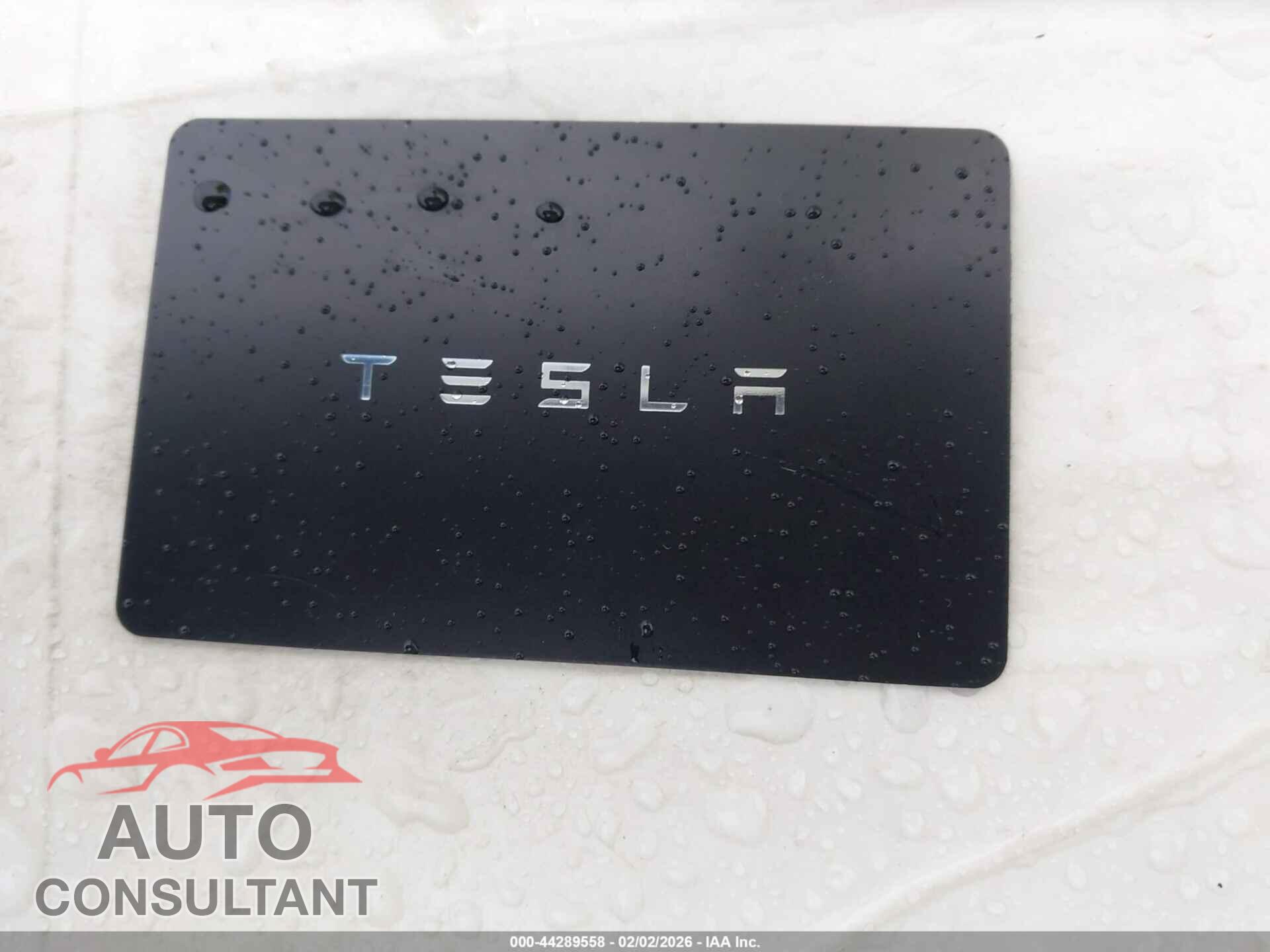 TESLA MODEL 3 2025 - 5YJ3E1EA5SF083404