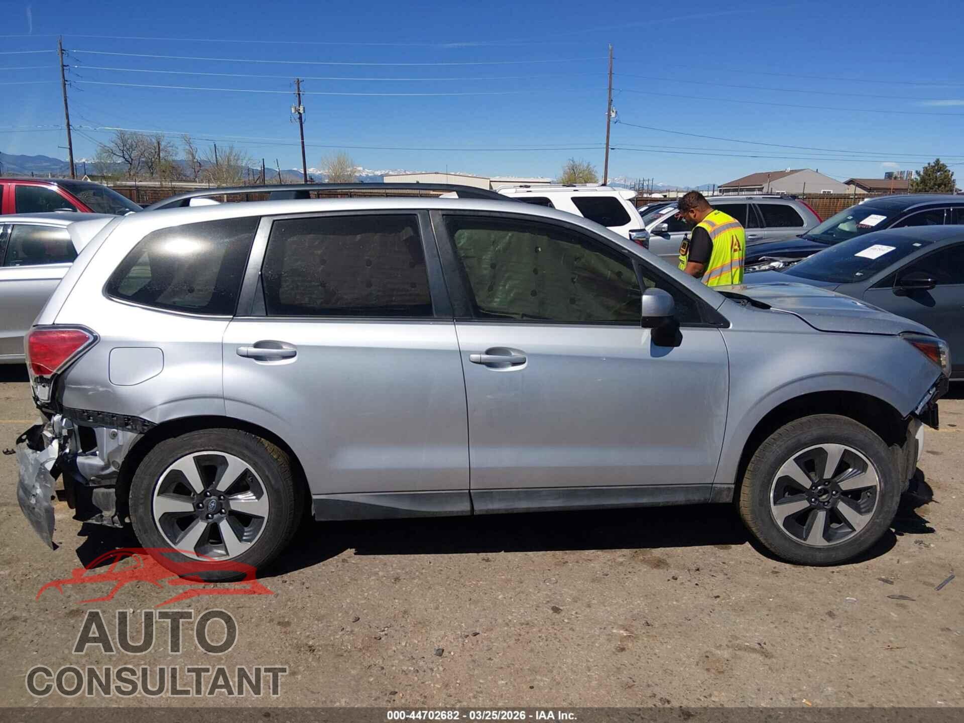 SUBARU FORESTER 2017 - JF2SJAGC6HH577304