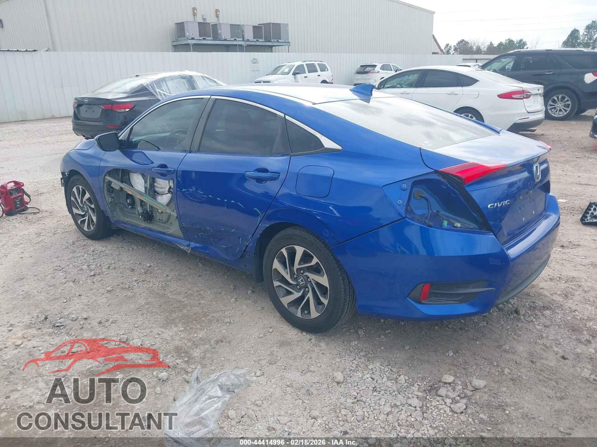 HONDA CIVIC 2017 - 19XFC2F78HE028729