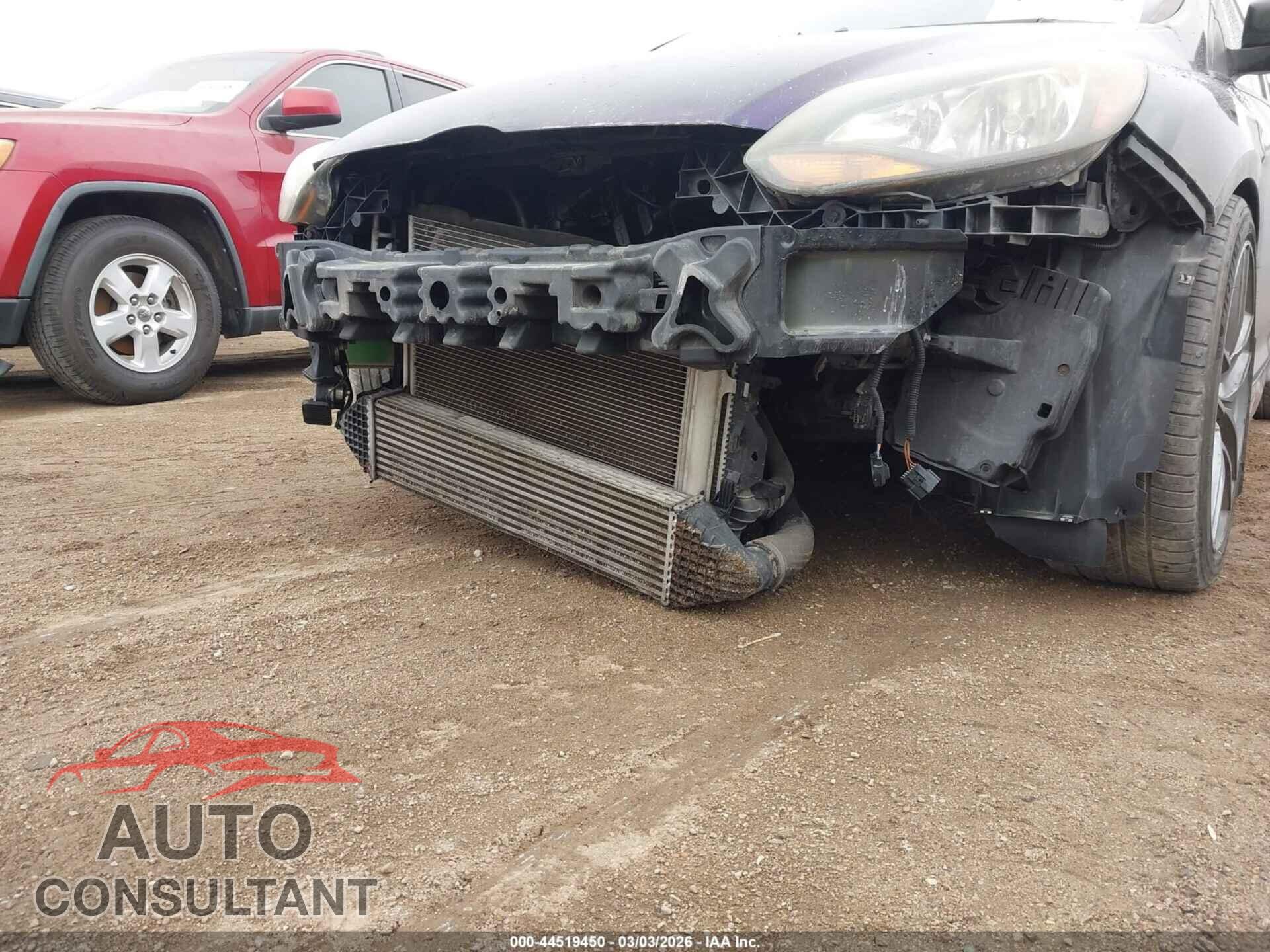 FORD FOCUS ST 2014 - 1FADP3L97EL291942