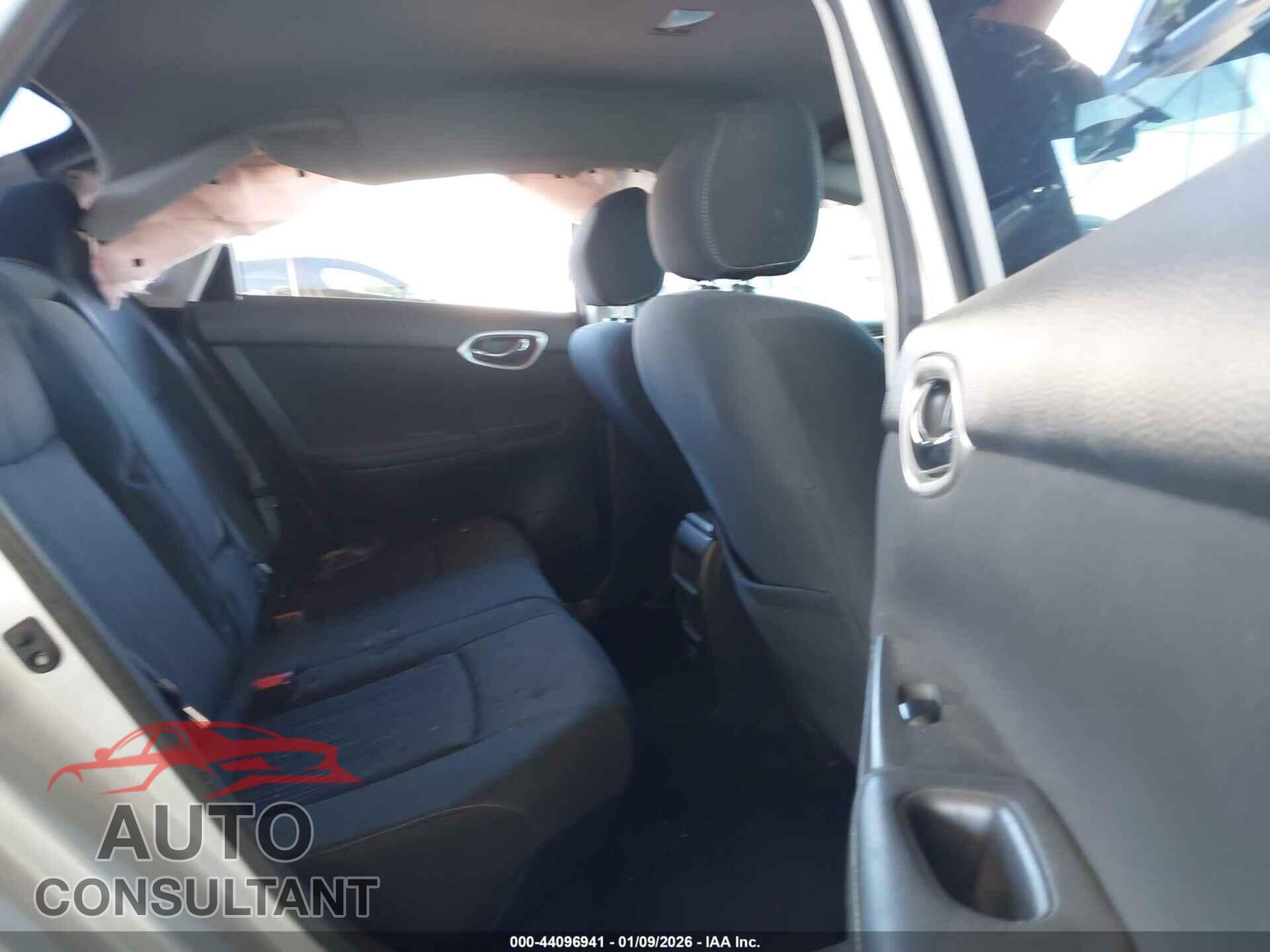 NISSAN SENTRA 2019 - 3N1AB7AP3KL622815