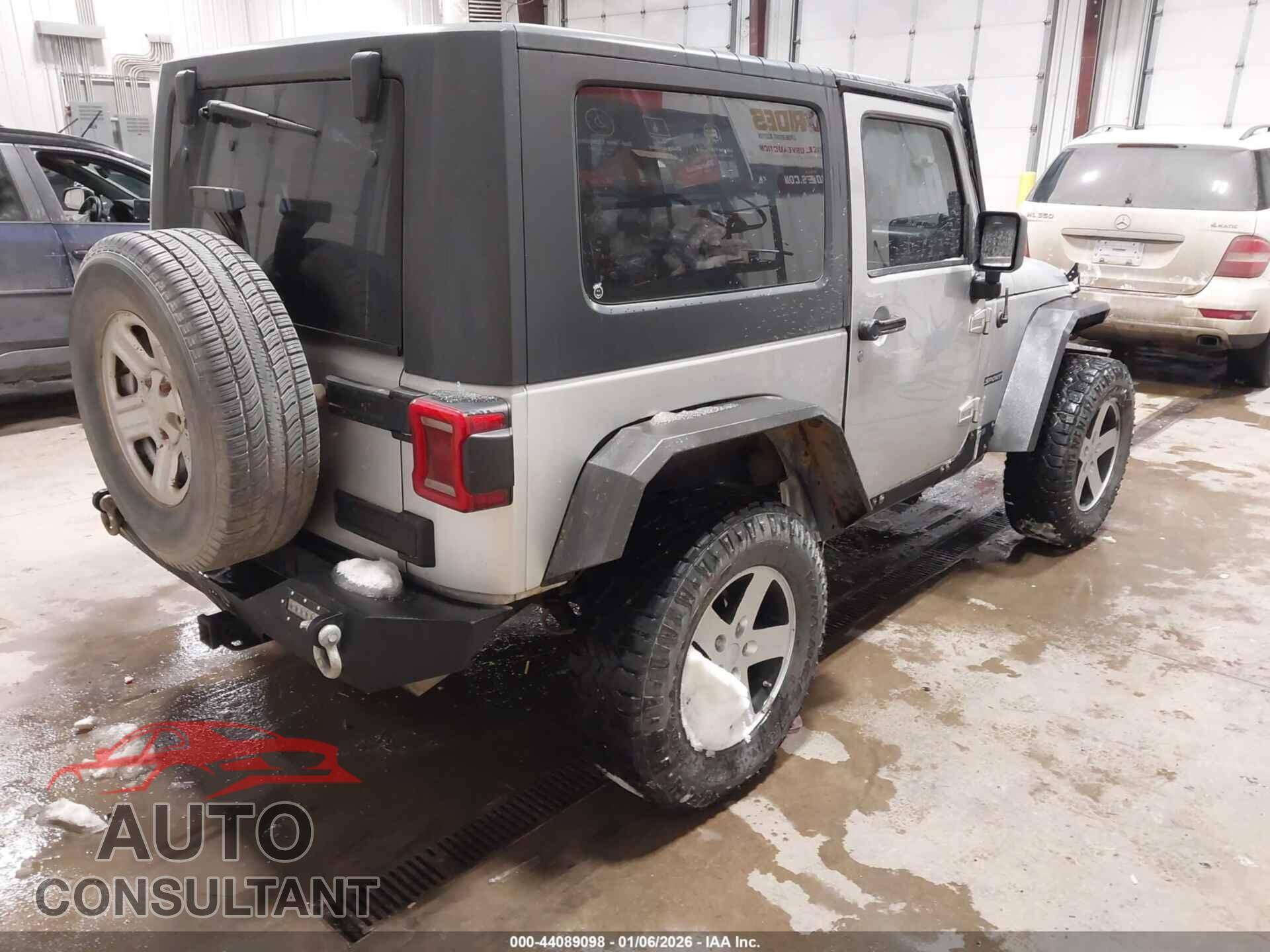 JEEP WRANGLER 2010 - 1J4AA2D10AL172877
