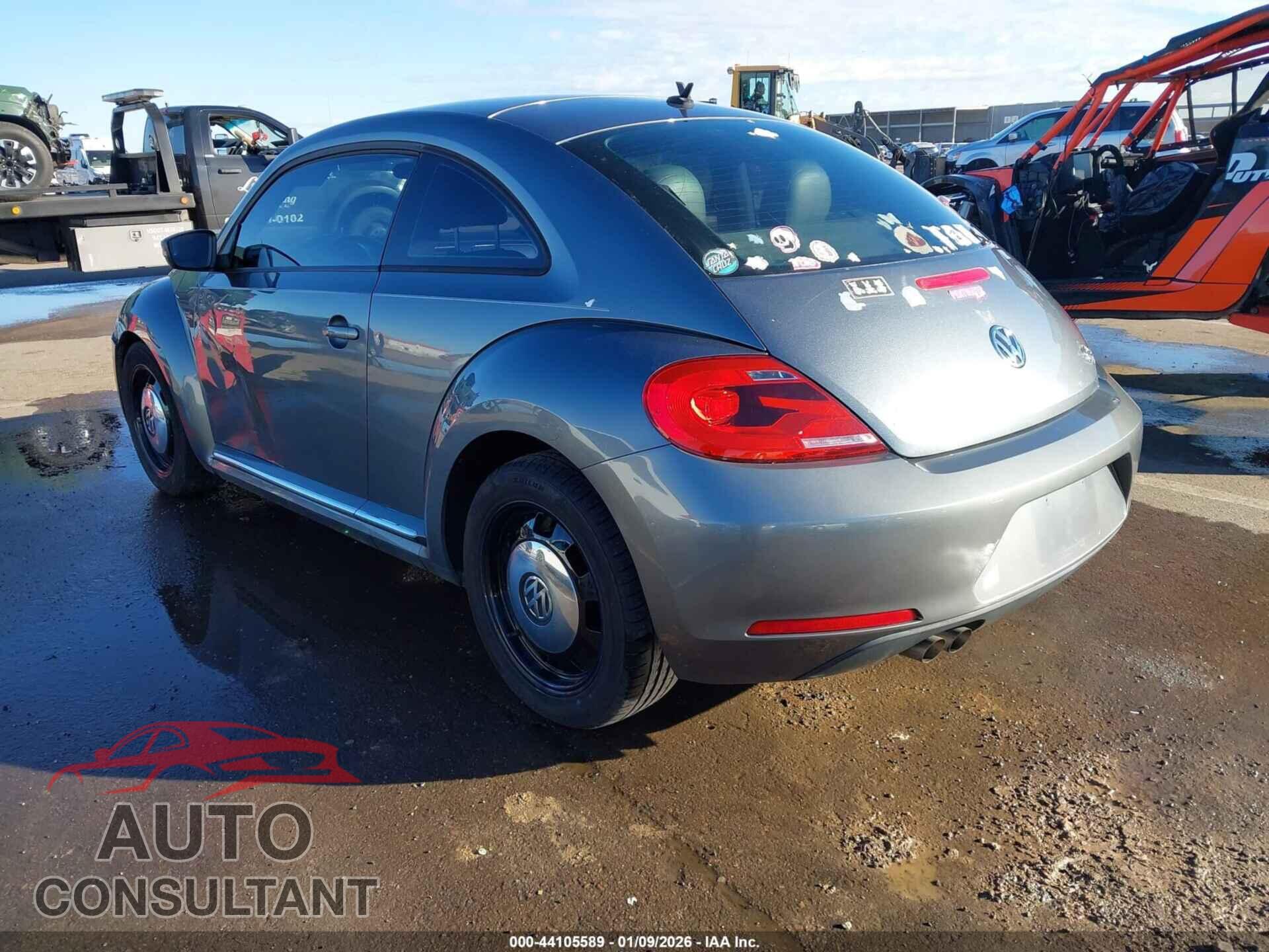 VOLKSWAGEN BEETLE 2013 - 3VWJP7AT4DM636227