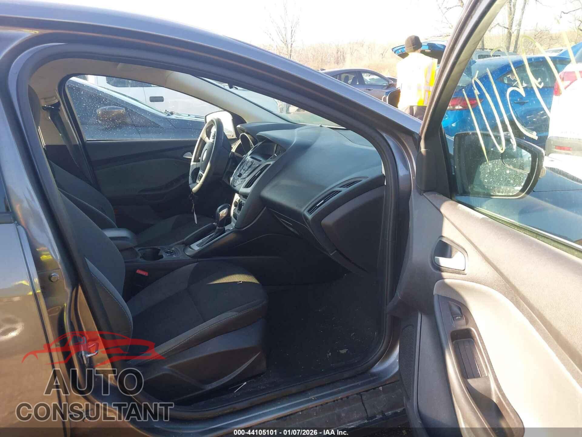 FORD FOCUS 2014 - 1FADP3F21EL365886