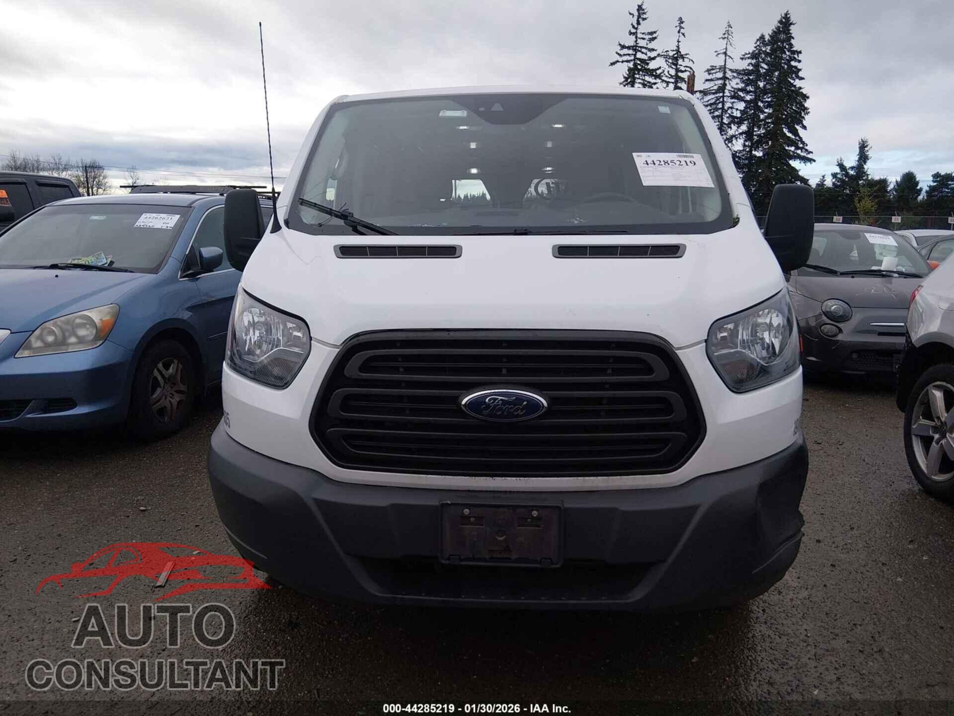 FORD TRANSIT-250 2018 - 1FTYR1ZM2JKB20439