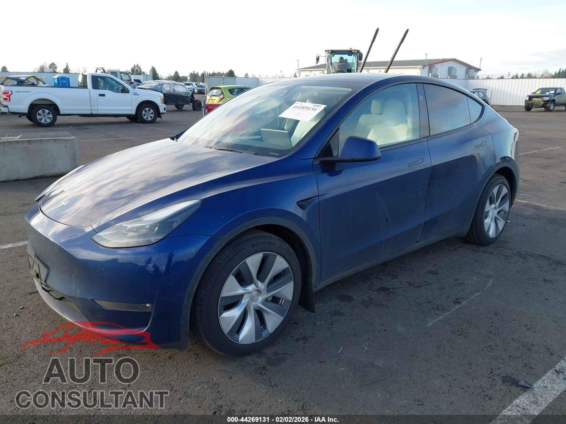 TESLA MODEL Y 2023 - 7SAYGAEE4PF871555