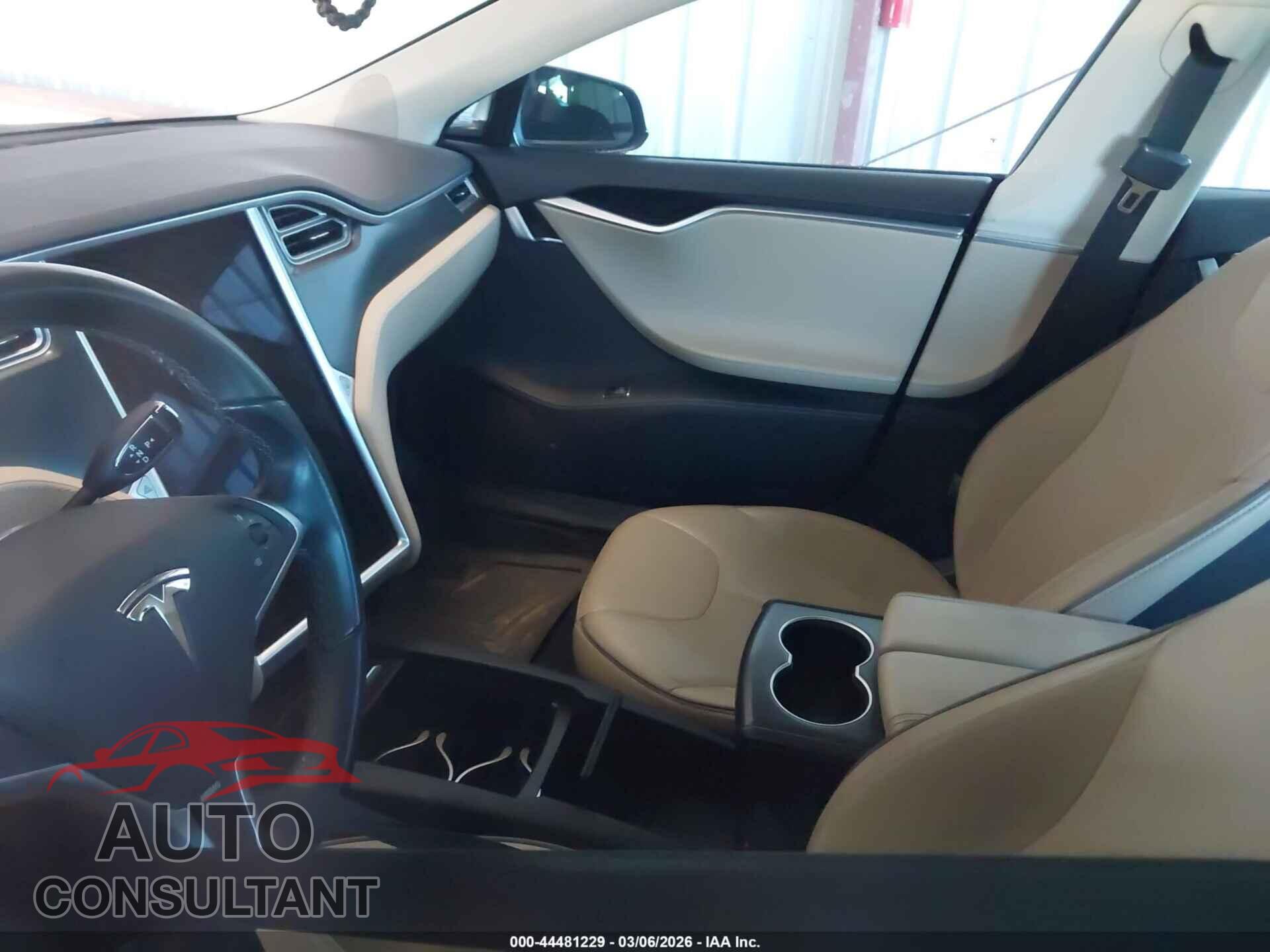 TESLA MODEL S 2013 - 5YJSA1CPXDFP26752