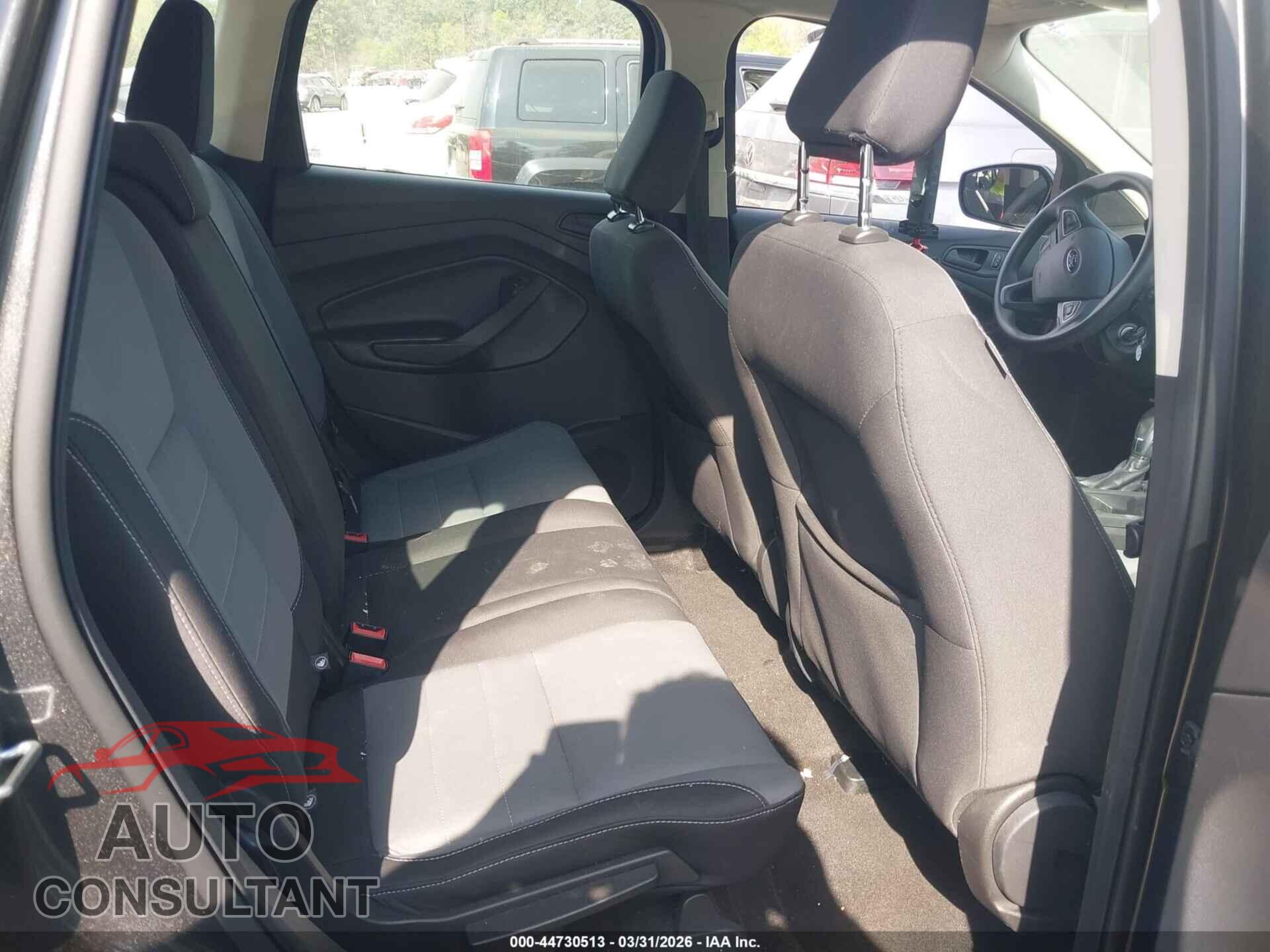 FORD ESCAPE 2018 - 1FMCU0F76JUD00041