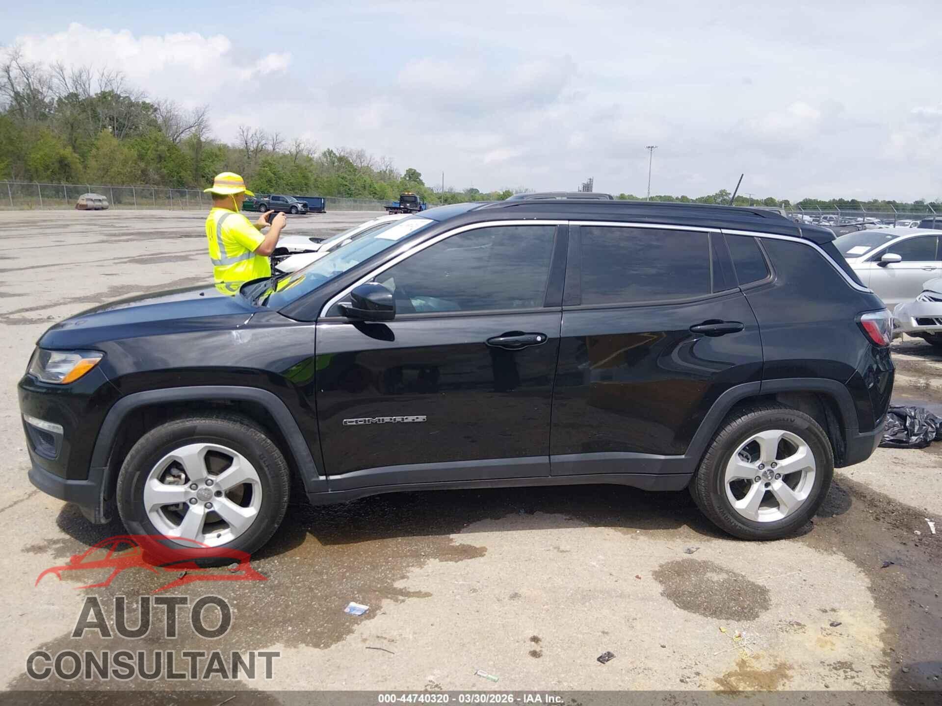 JEEP COMPASS 2021 - 3C4NJCBB3MT510290