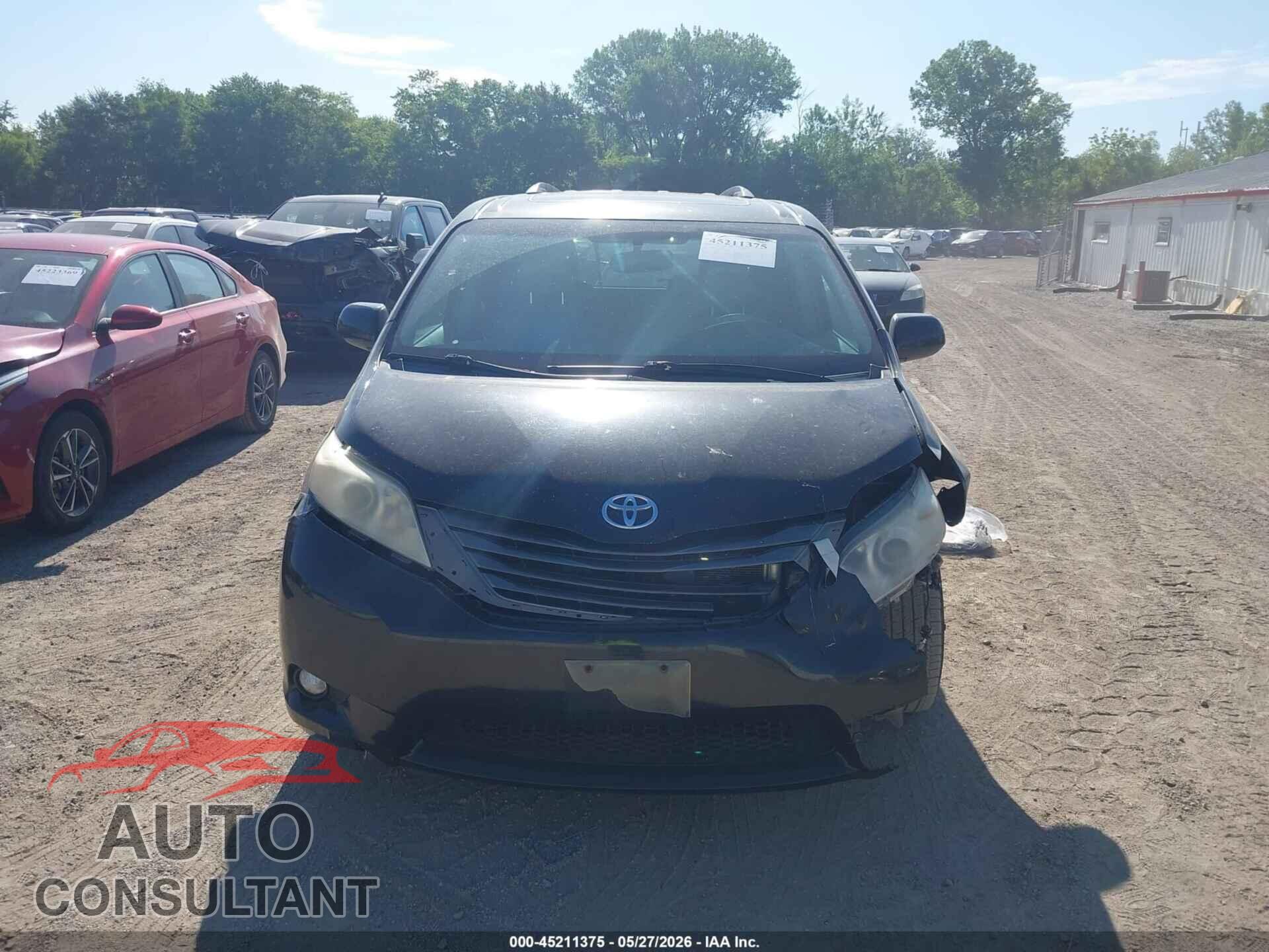 TOYOTA SIENNA 2013 - 5TDYK3DC3DS329054