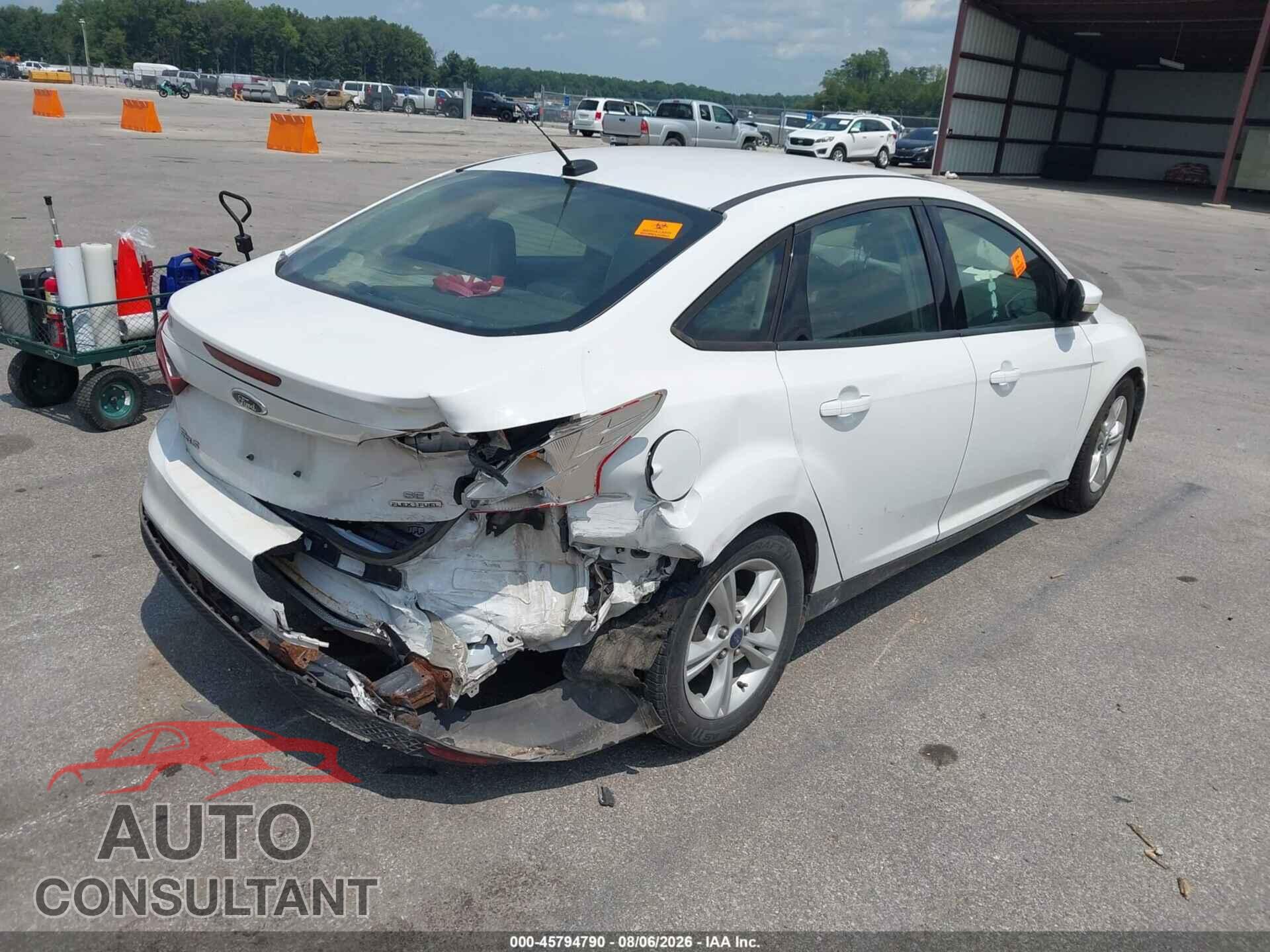 FORD FOCUS 2014 - 1FADP3F22EL459436