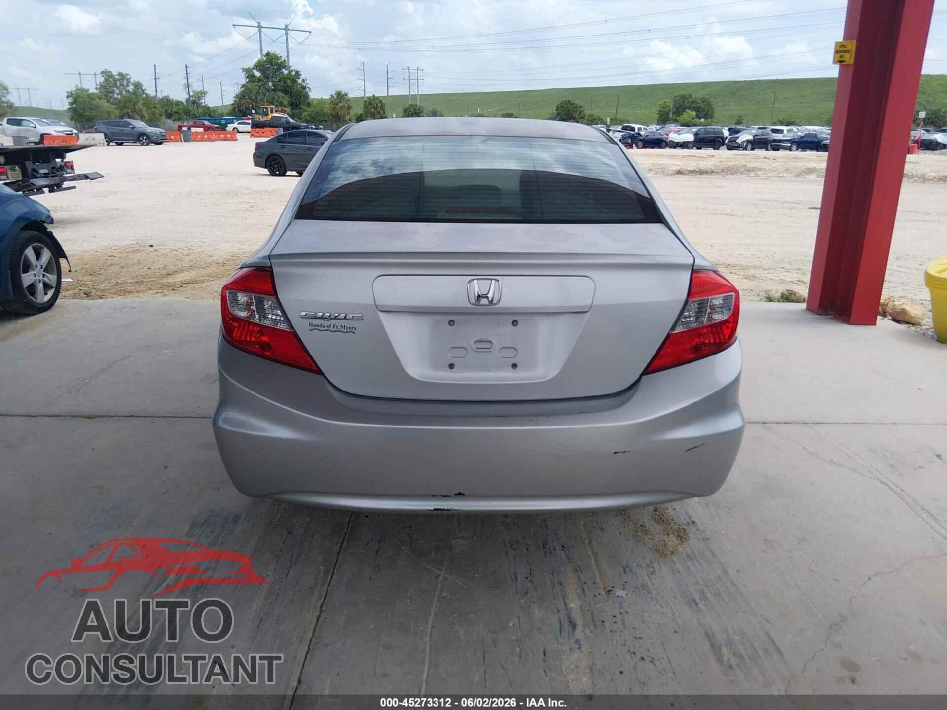 HONDA CIVIC 2012 - 2HGFB2F83CH582092