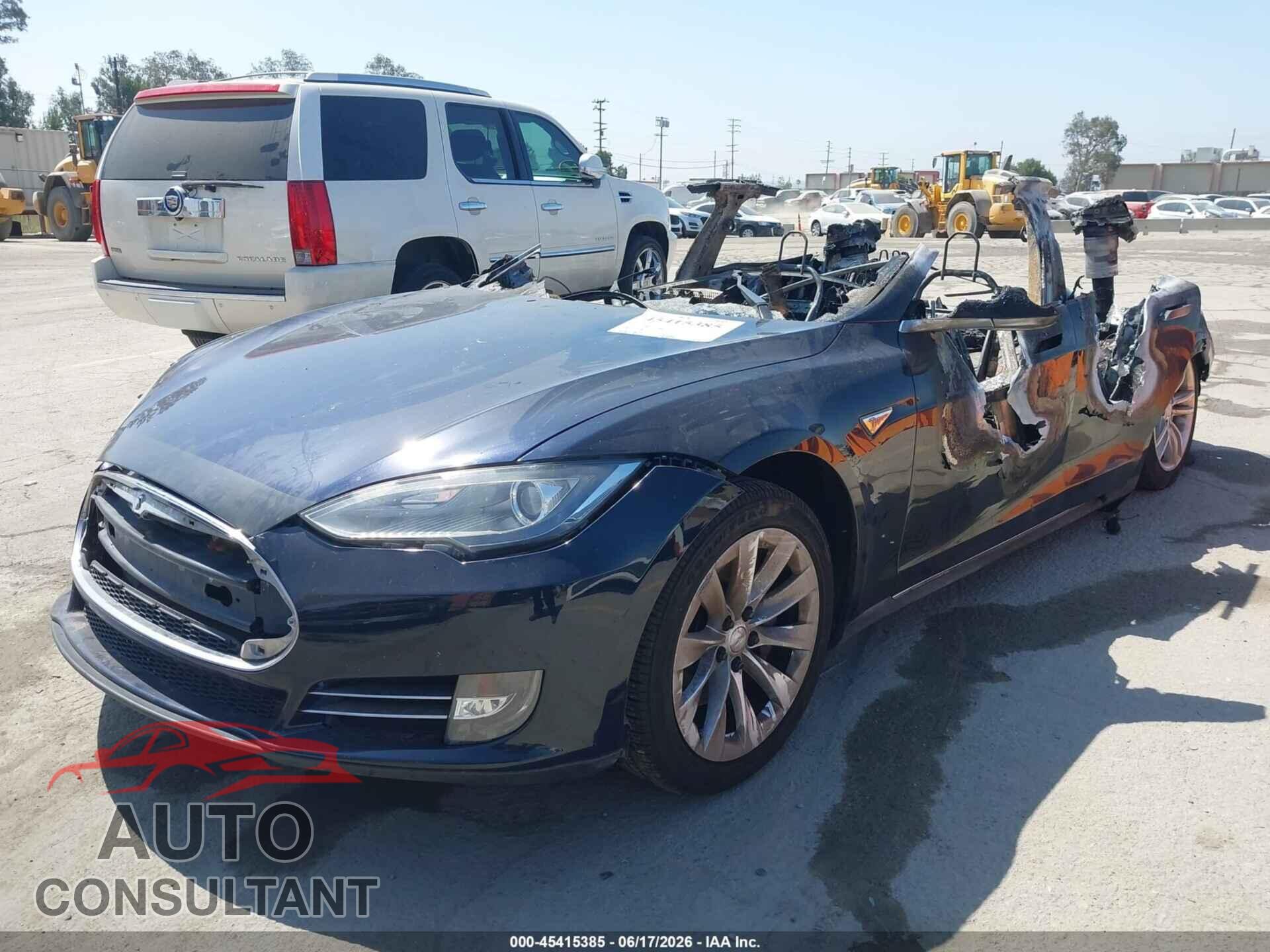 TESLA MODEL S 2013 - 5YJSA1DP7DFP18297