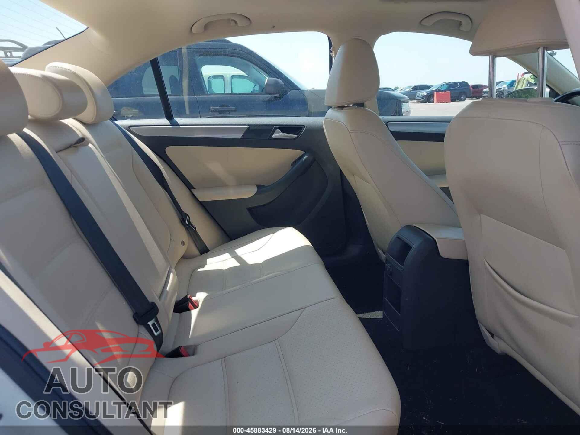 VOLKSWAGEN JETTA 2017 - 3VWDB7AJ3HM281485