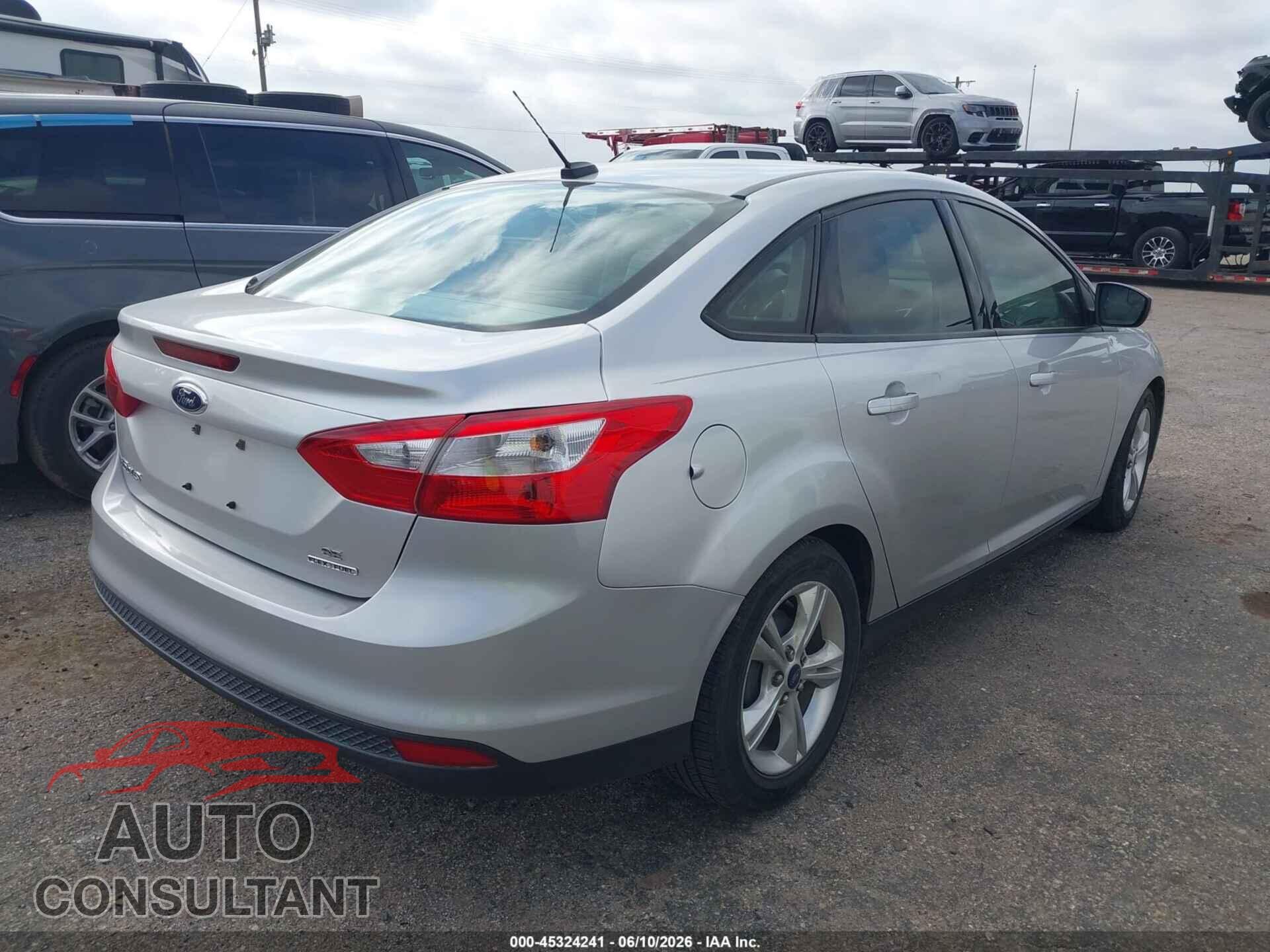 FORD FOCUS 2014 - 1FADP3F22EL218430