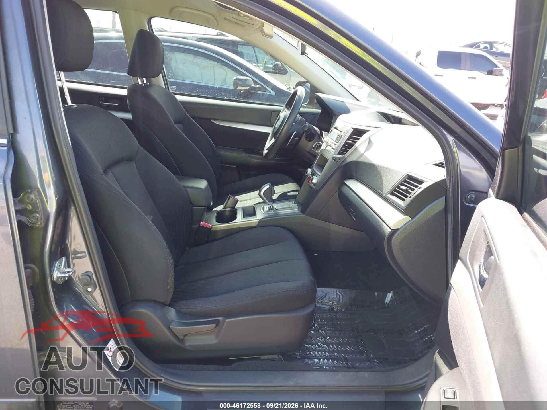 SUBARU OUTBACK 2011 - 4S4BRCAC4B3338295