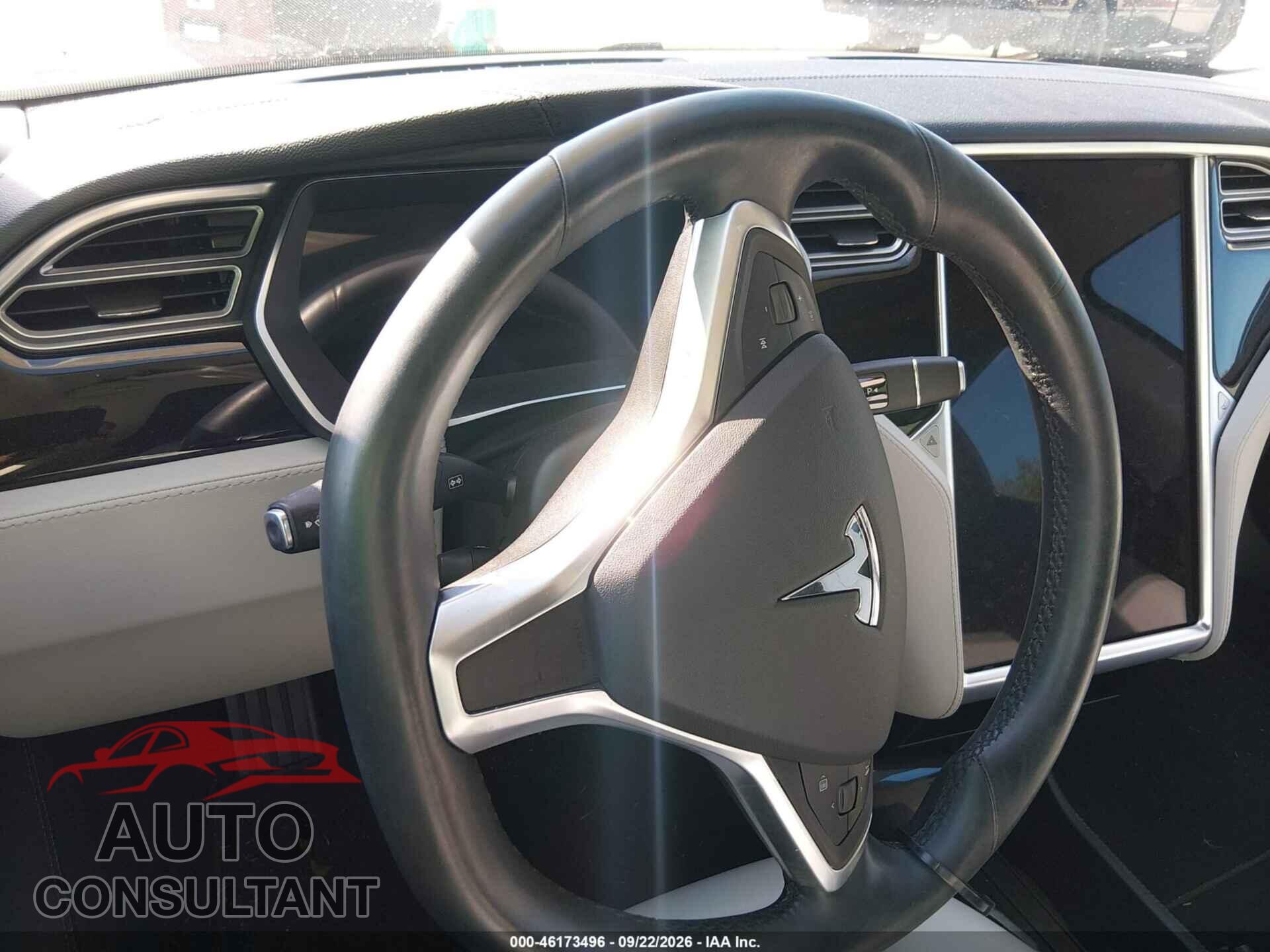 TESLA MODEL S 2015 - 5YJSA1H11FF083473