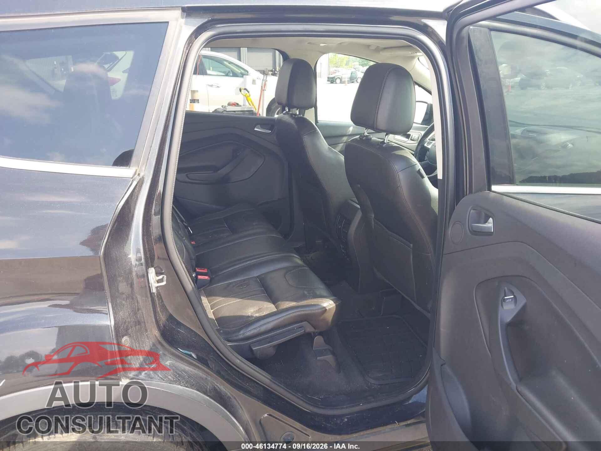 FORD ESCAPE 2013 - 1FMCU9J90DUB38005