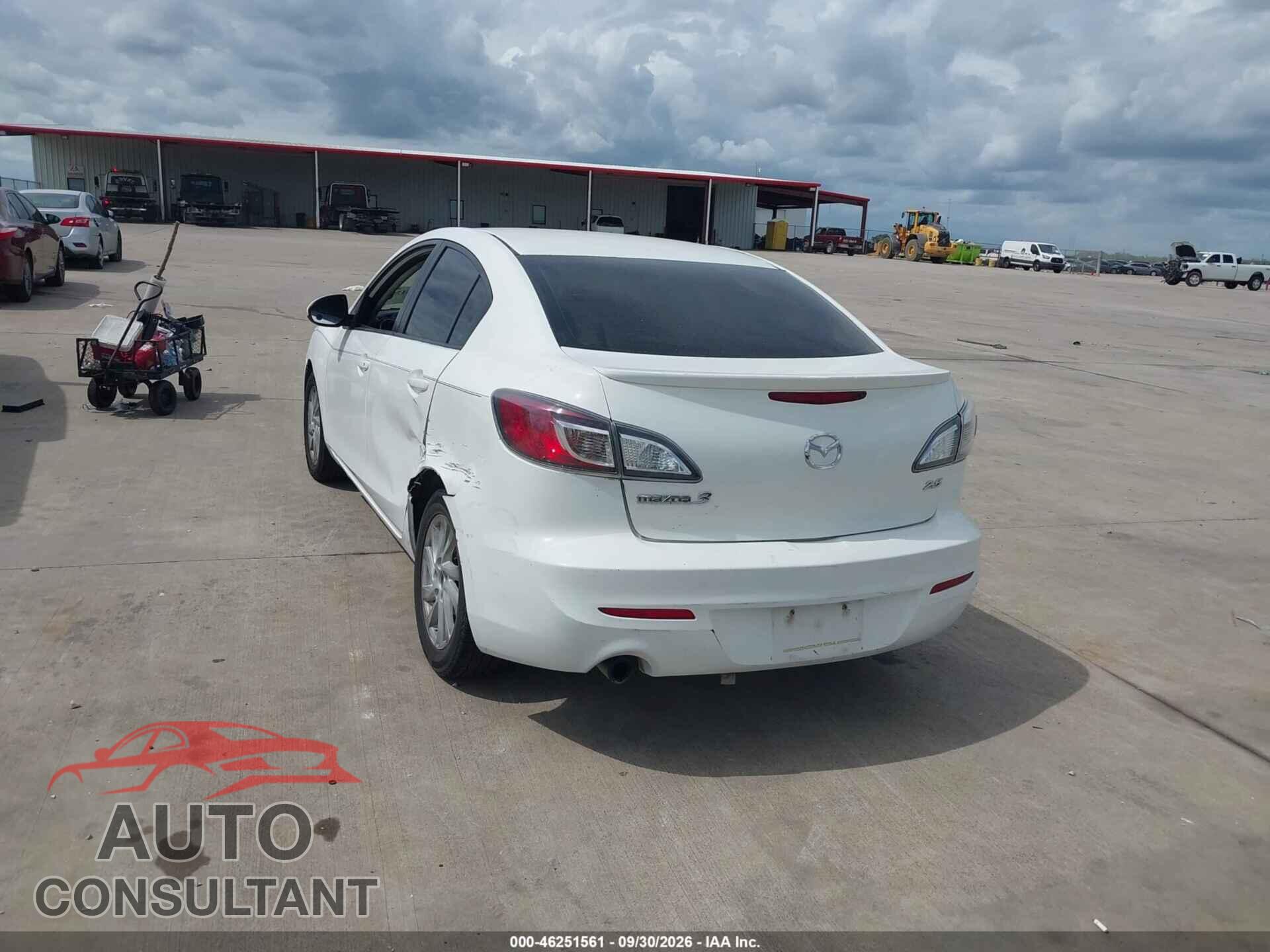 MAZDA MAZDA3 2012 - JM1BL1V77C1645366