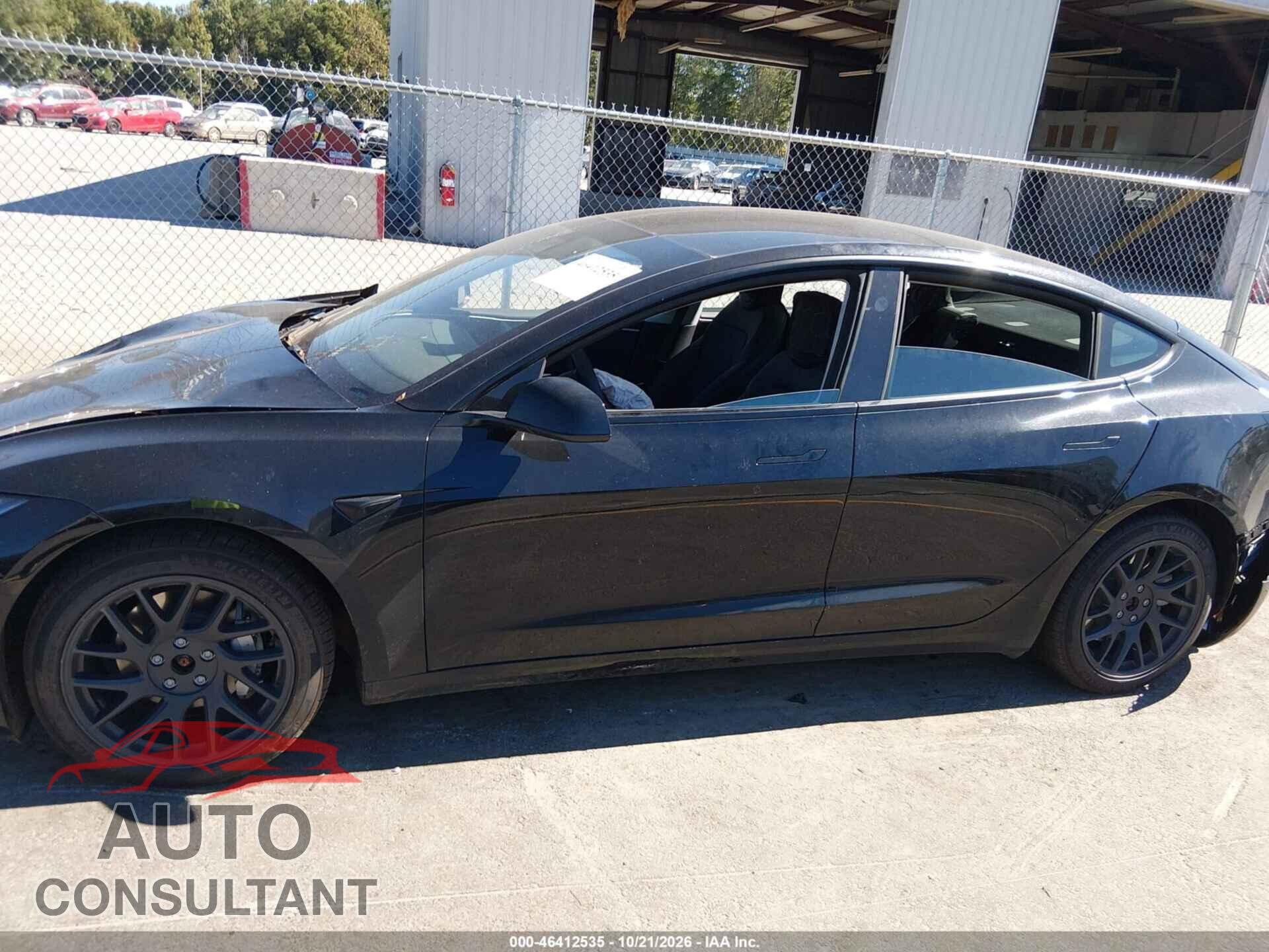 TESLA MODEL 3 2024 - 5YJ3E1EB2RF767538