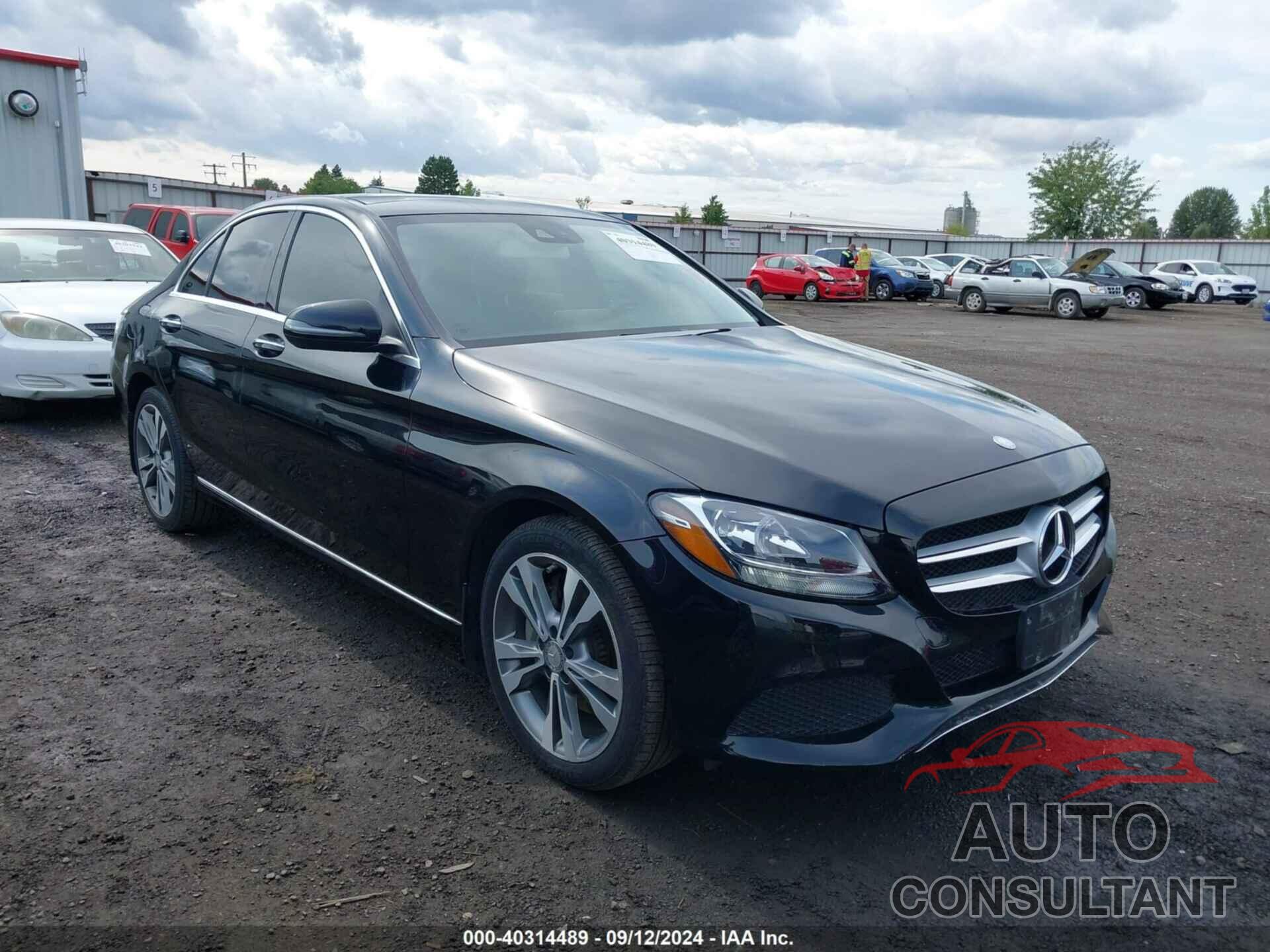 MERCEDES-BENZ C 300 2016 - 55SWF4KB3GU137524