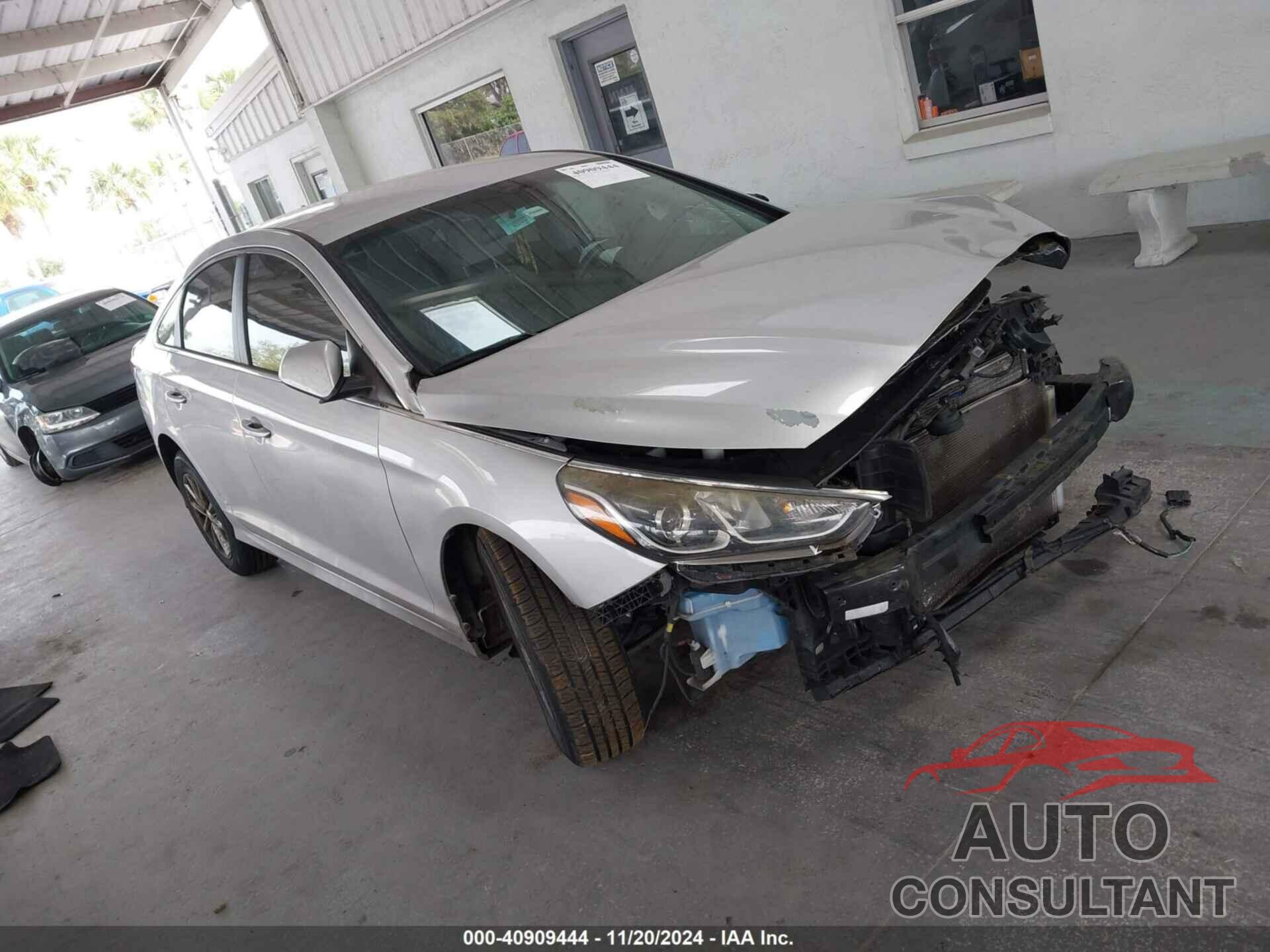 HYUNDAI SONATA 2018 - 5NPE24AF1JH618393