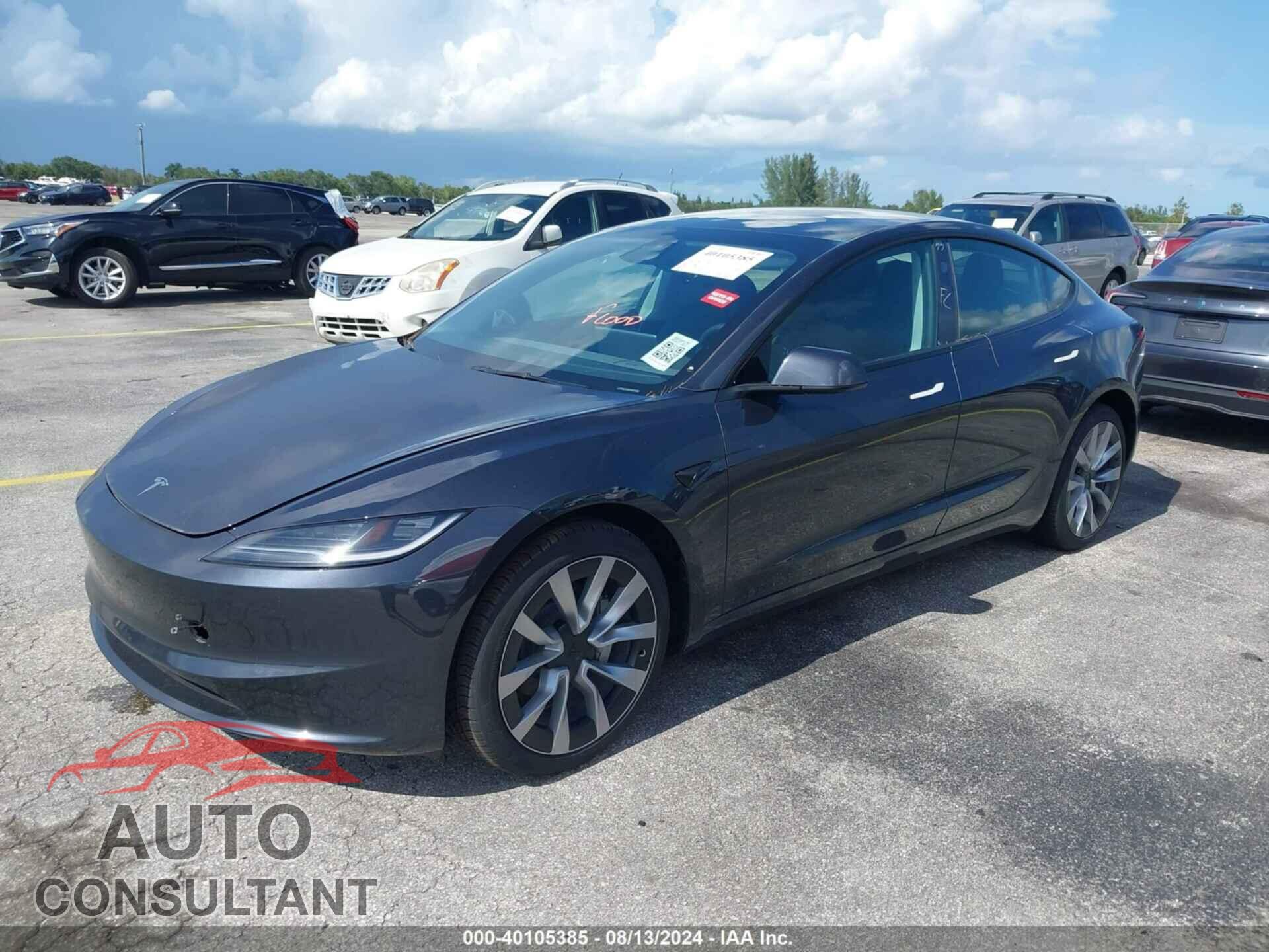 TESLA MODEL 3 2024 - 5YJ3E1EA5RF752703