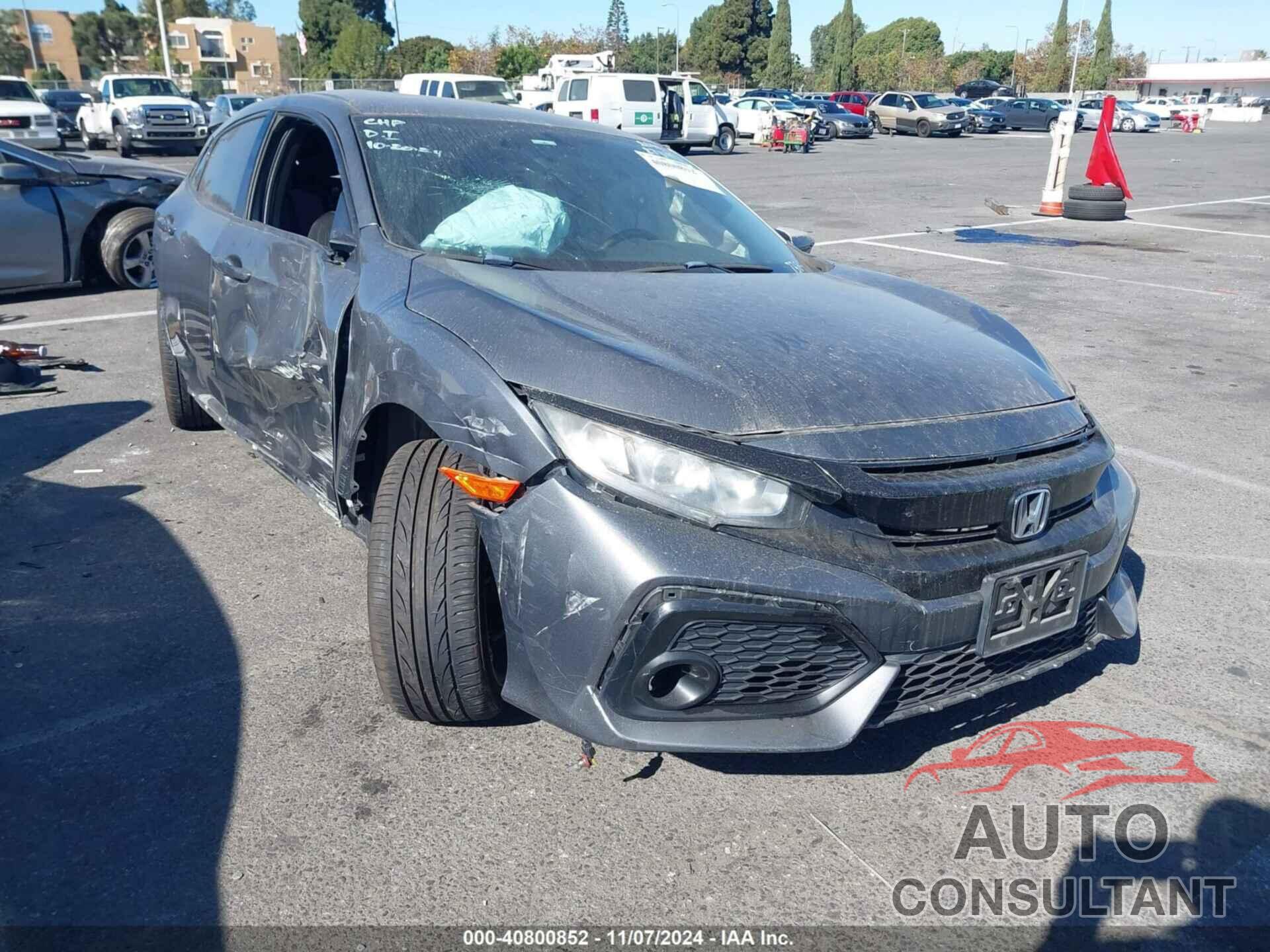 HONDA CIVIC 2018 - SHHFK7H46JU427348