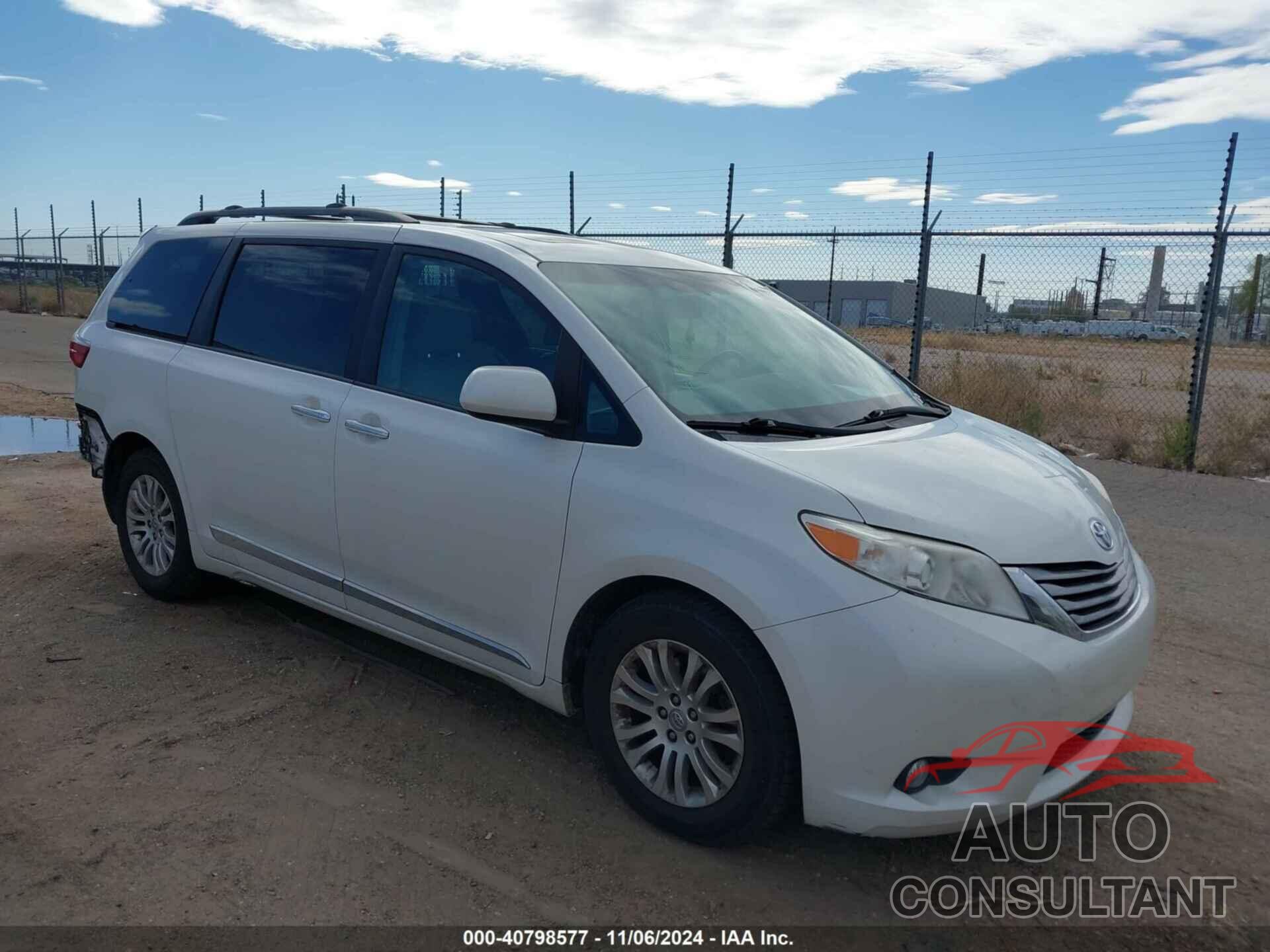 TOYOTA SIENNA 2017 - 5TDYZ3DC6HS862971