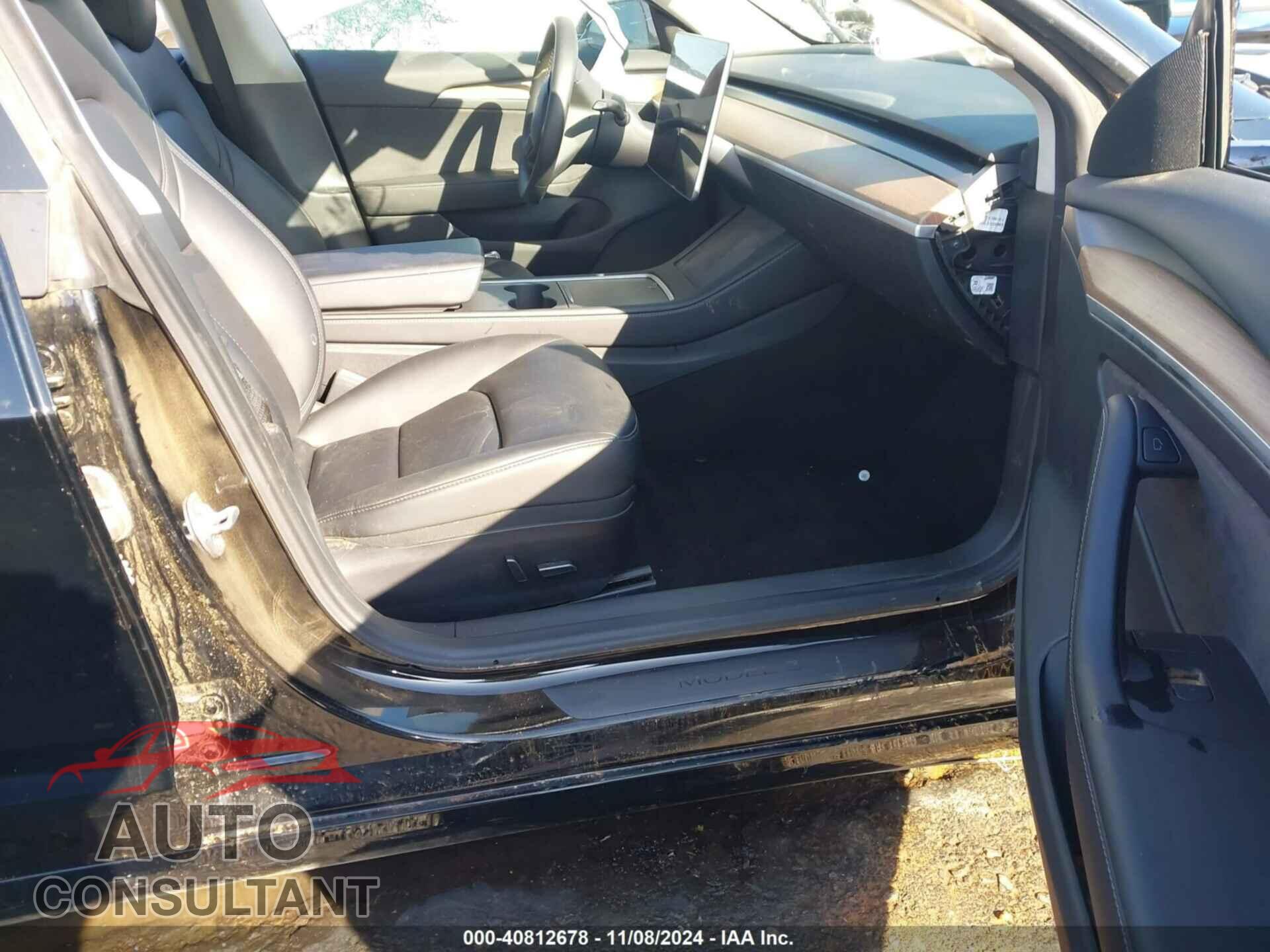TESLA MODEL 3 2023 - 5YJ3E1EA3PF458102