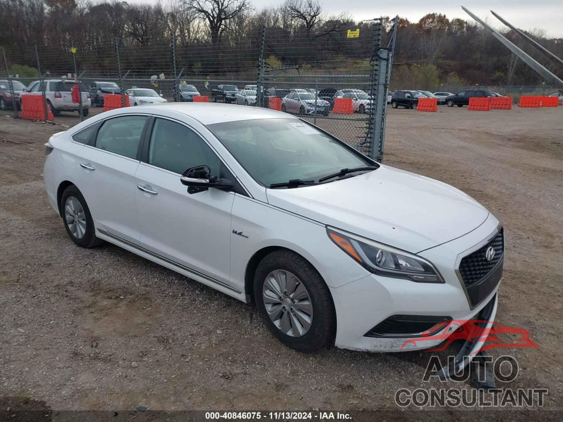 HYUNDAI SONATA HYBRID 2016 - KMHE24L12GA020004