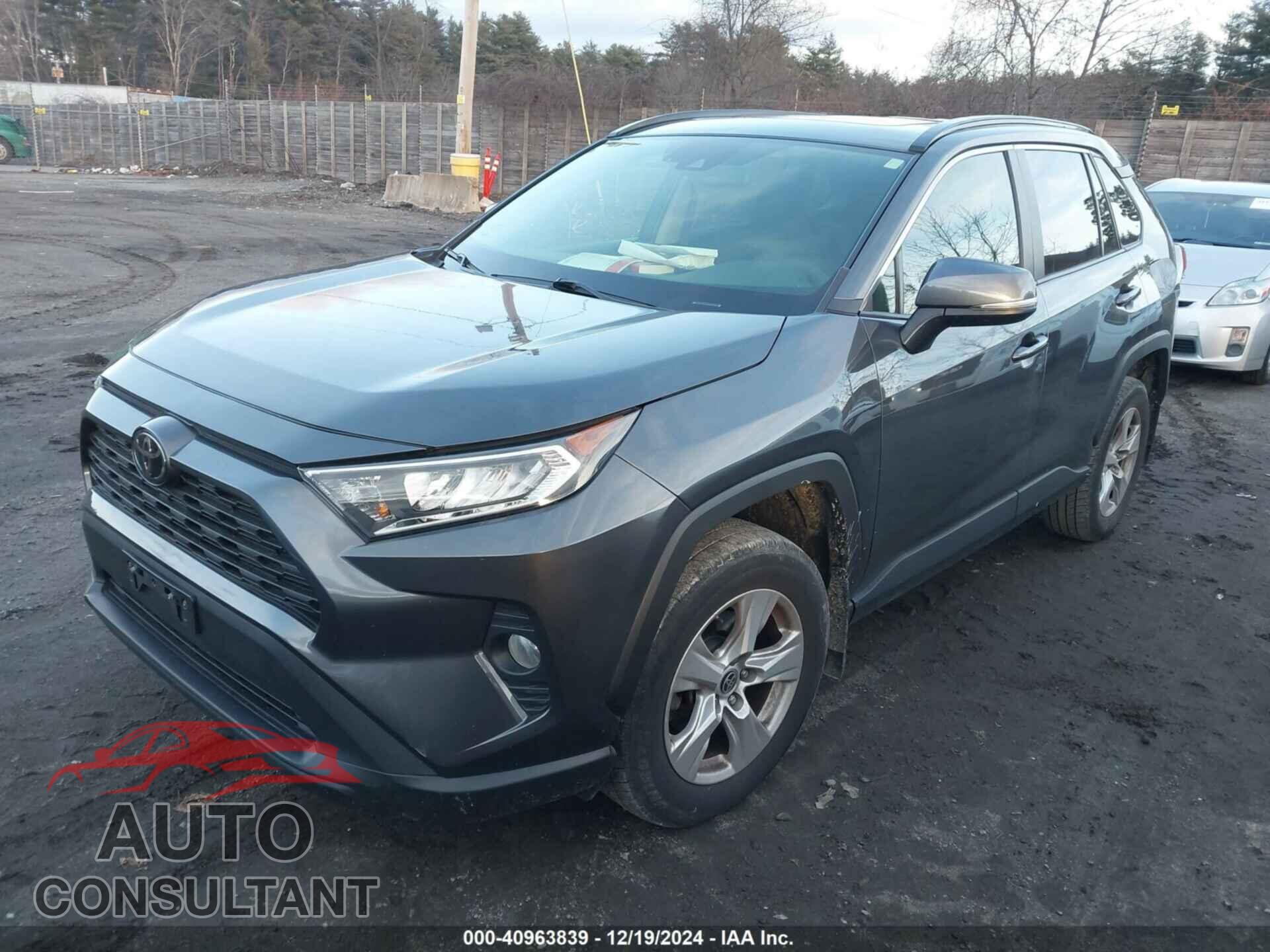 TOYOTA RAV4 2019 - JTMP1RFV2KD039932
