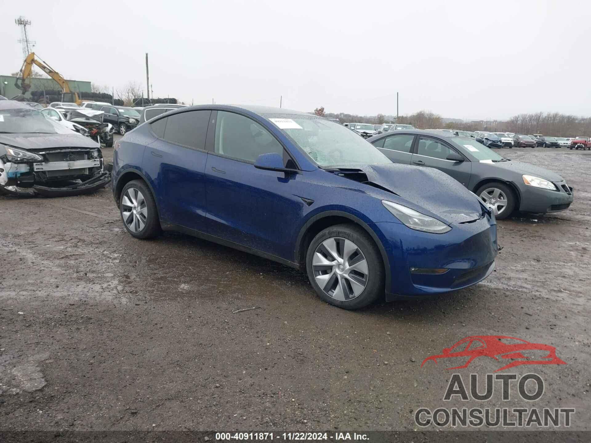 TESLA MODEL Y 2024 - 7SAYGDEE1RF984075