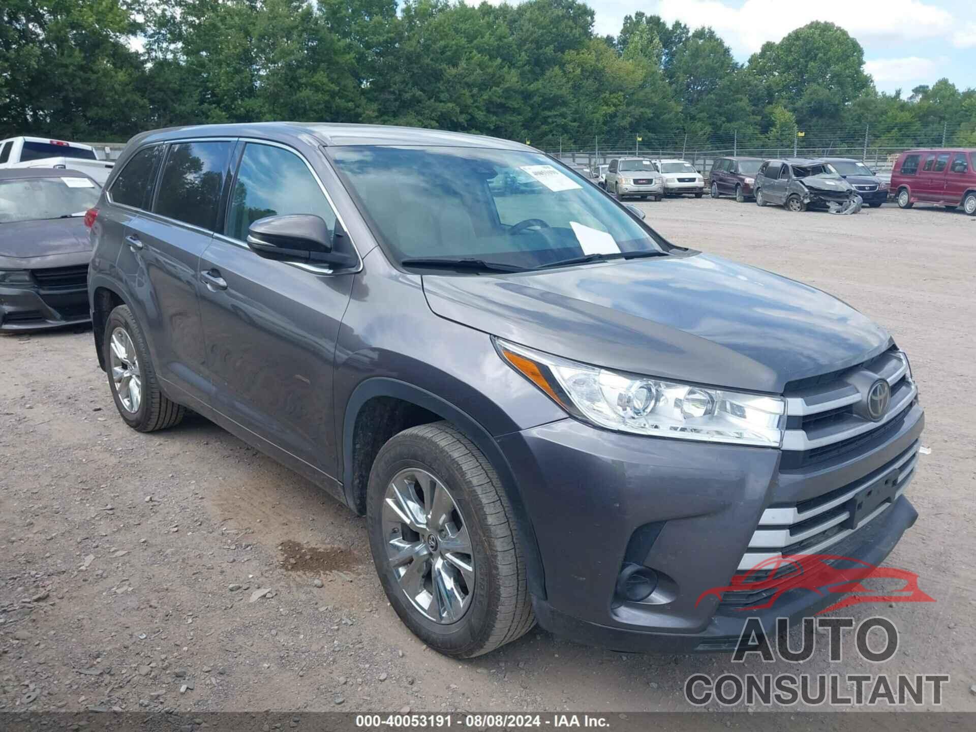 TOYOTA HIGHLANDER 2018 - 5TDBZRFH0JS902064