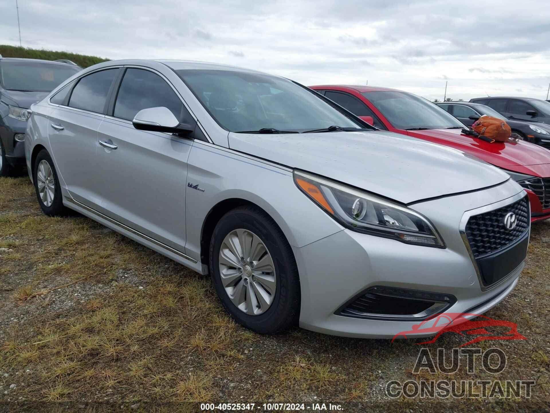 HYUNDAI SONATA 2016 - KMHE24L18GA016202