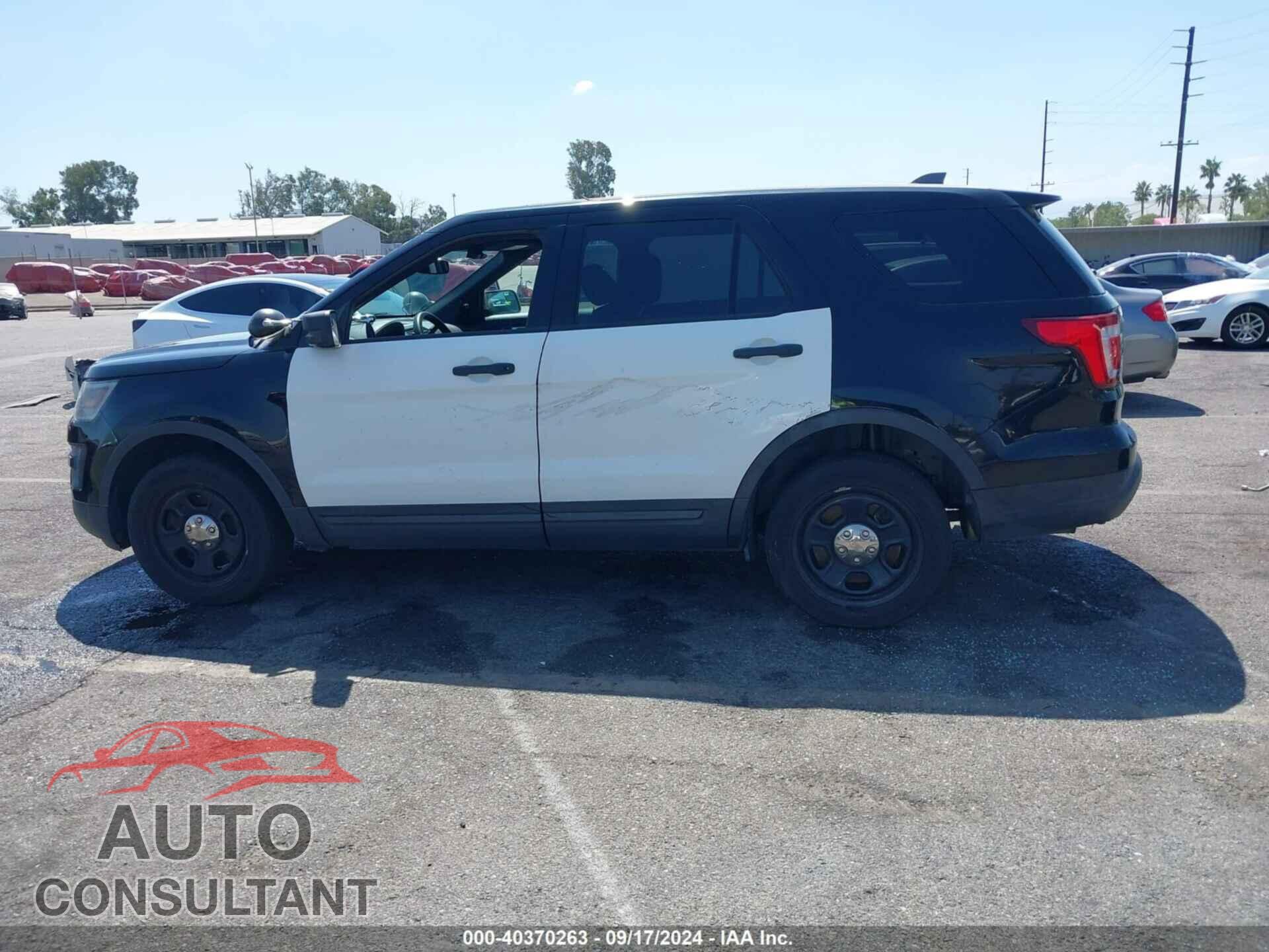FORD POLICE INTERCEPTOR UTILITY 2018 - 1FM5K8AR7JGB34293