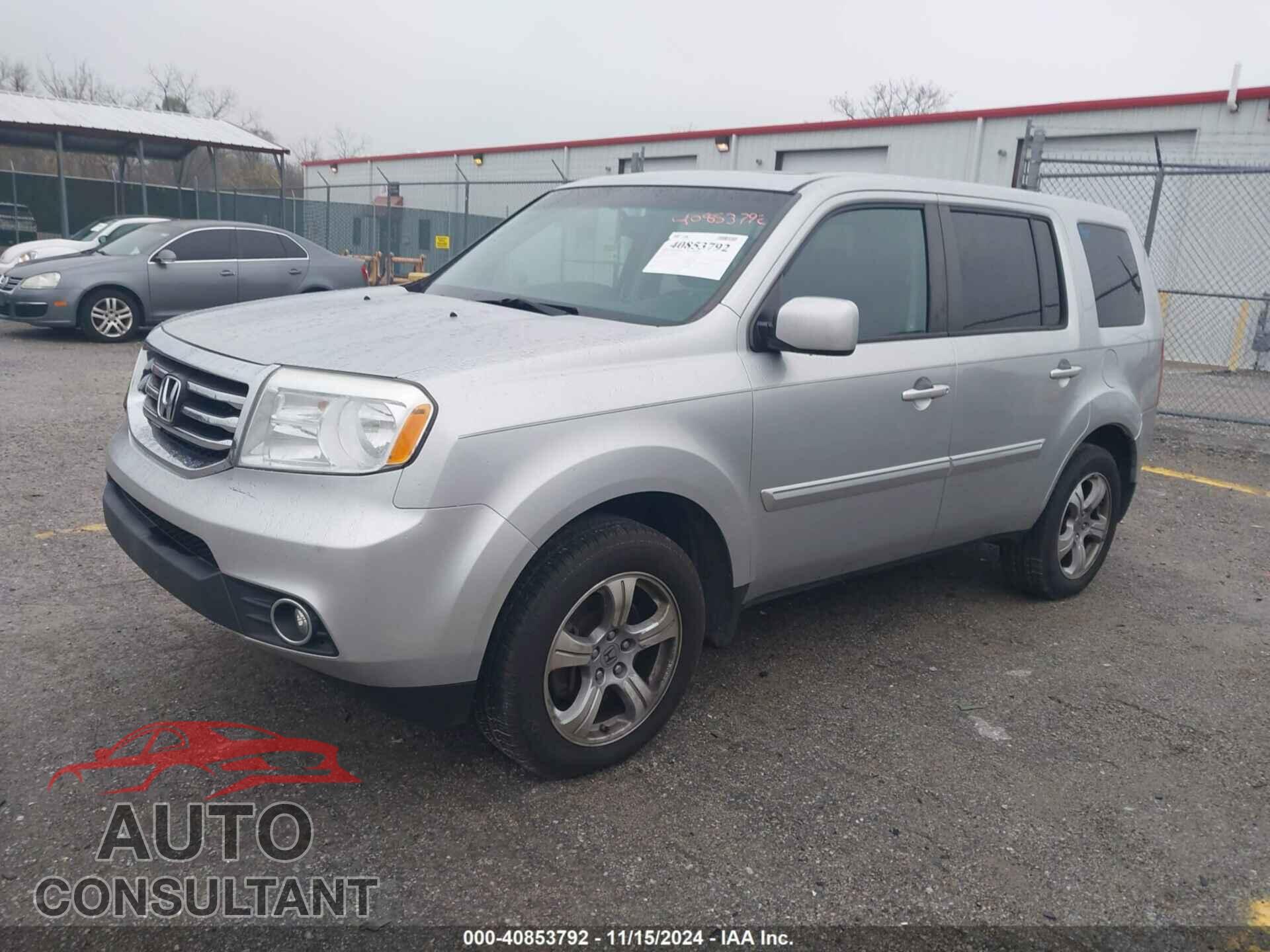 HONDA PILOT 2012 - 5FNYF3H66CB005561