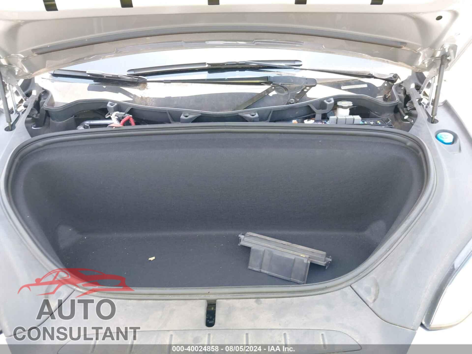 TESLA MODEL X 2017 - 5YJXCDE23HF067843