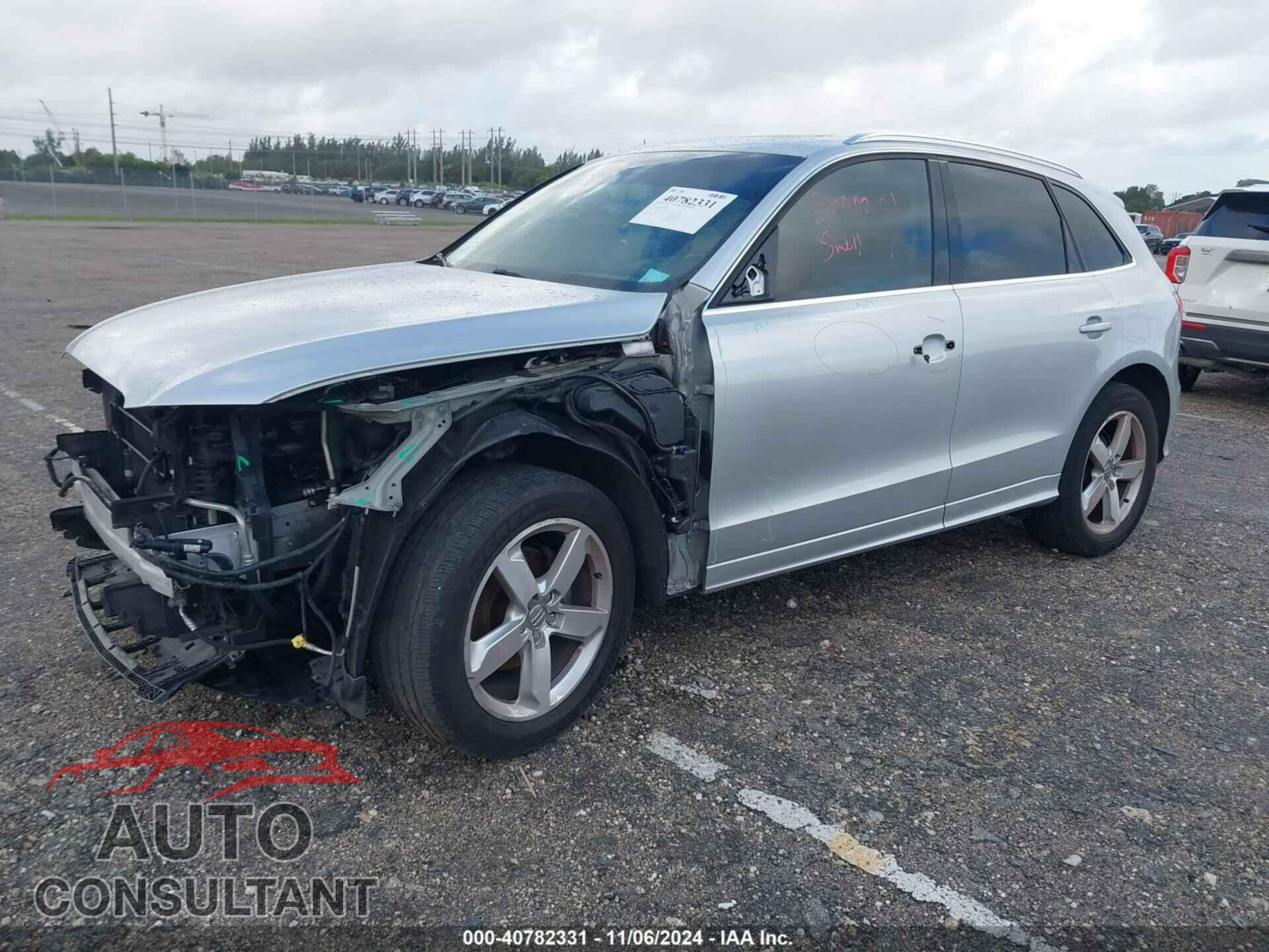 AUDI Q5 2012 - WA1DKAFP3CA081381