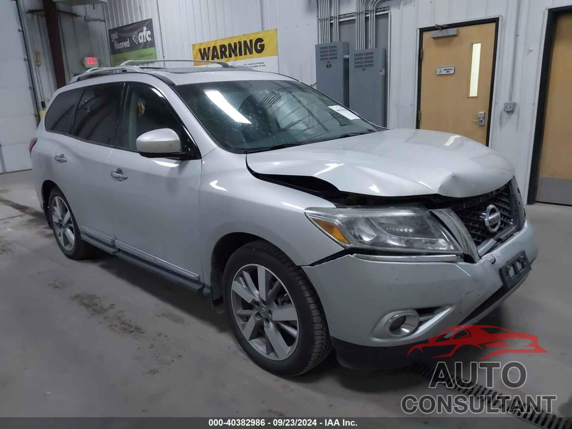 NISSAN PATHFINDER 2015 - 5N1AR2MM8FC674693