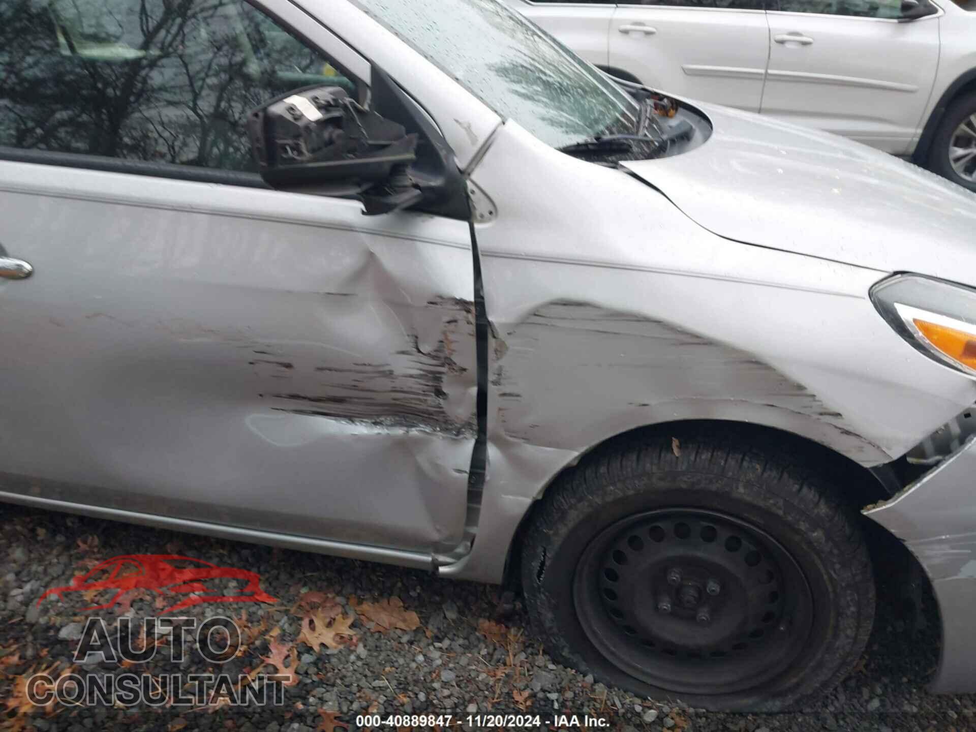 NISSAN VERSA 2019 - 3N1CN7AP3KL855237