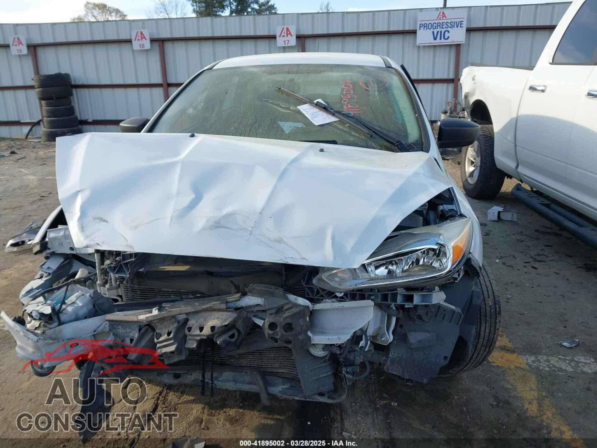 FORD FOCUS 2016 - 1FADP3E27GL225152