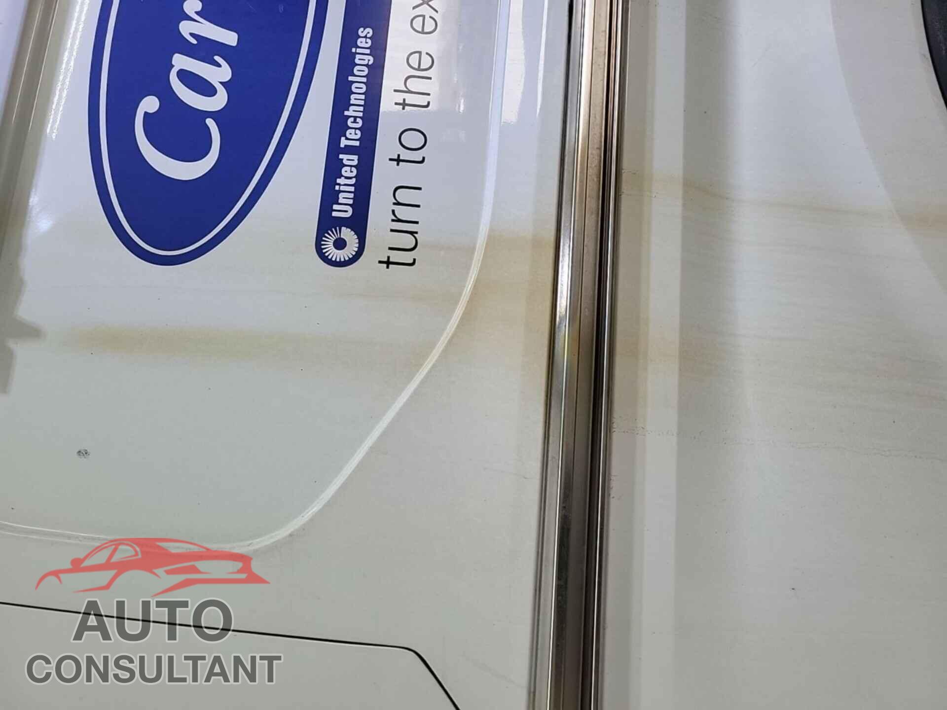FORD TRANSIT 2017 - 1FTYR1YM1HKB43545