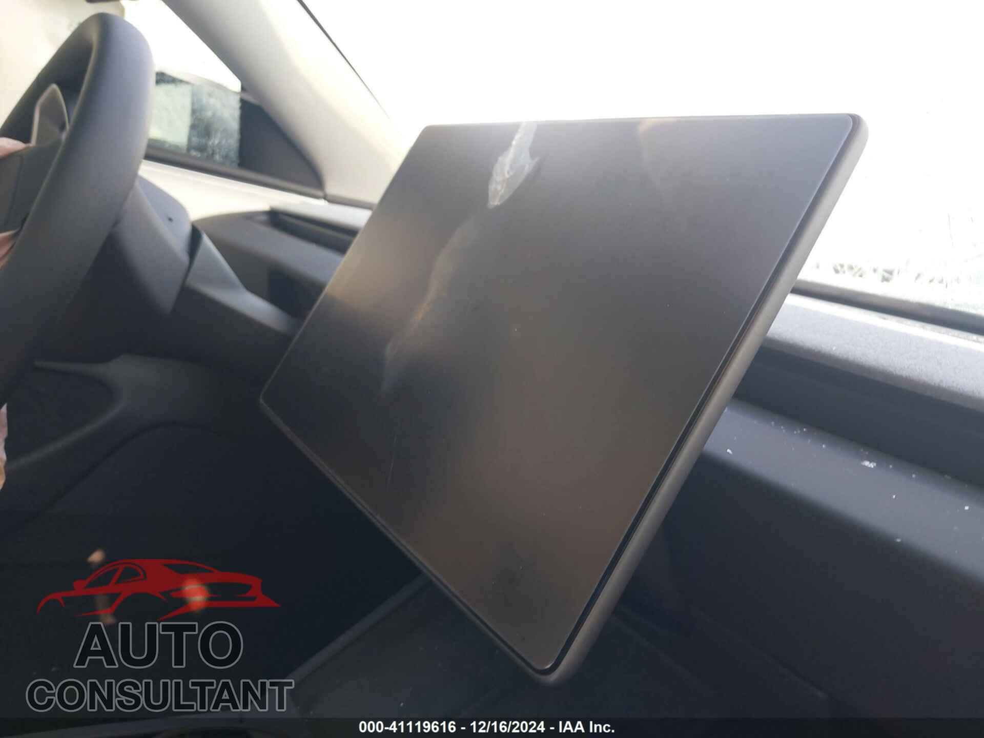 TESLA MODEL 3 2024 - 5YJ3E1EA3RF865095