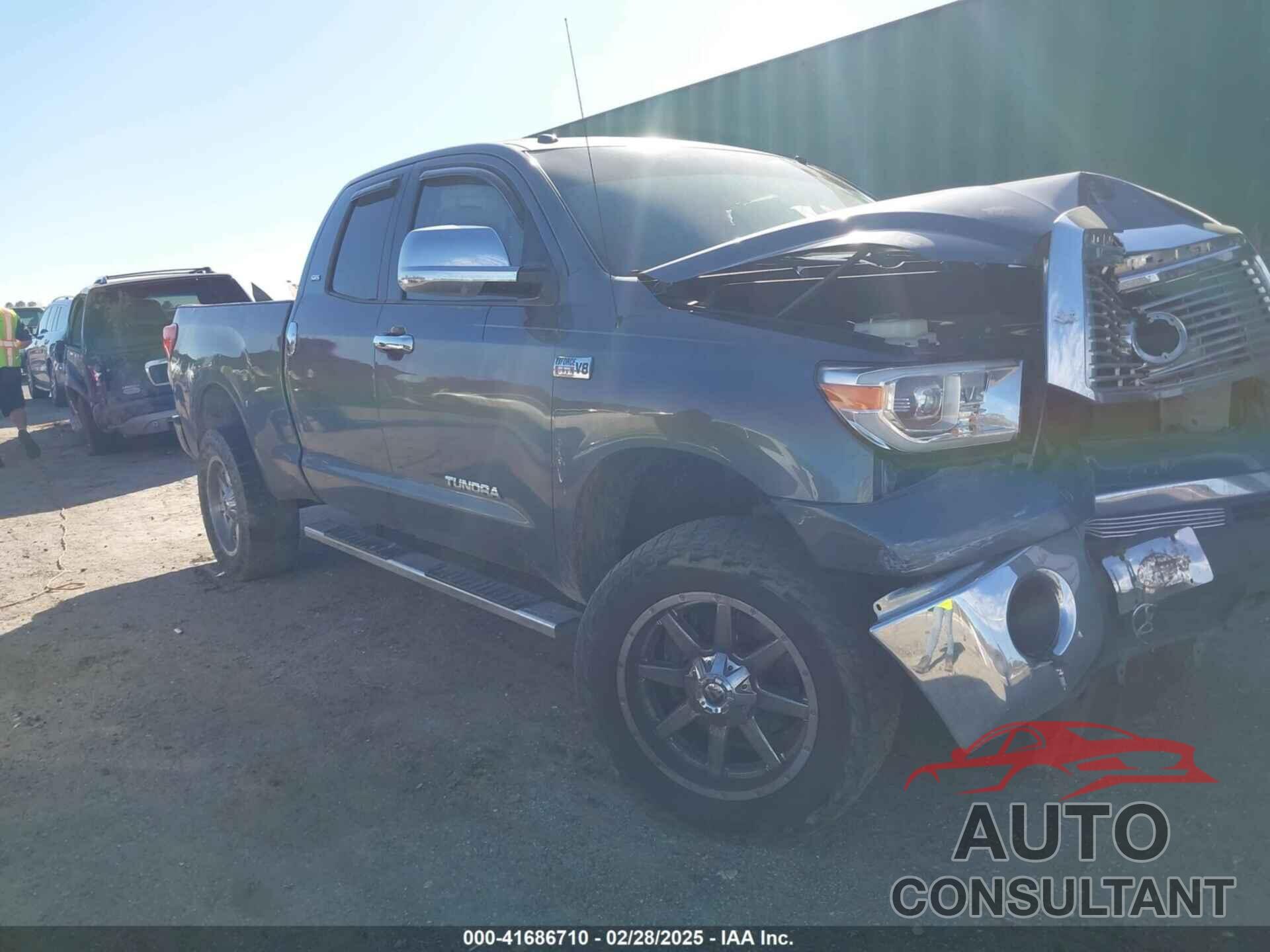 TOYOTA TUNDRA 2010 - 5TFUY5F15AX138097