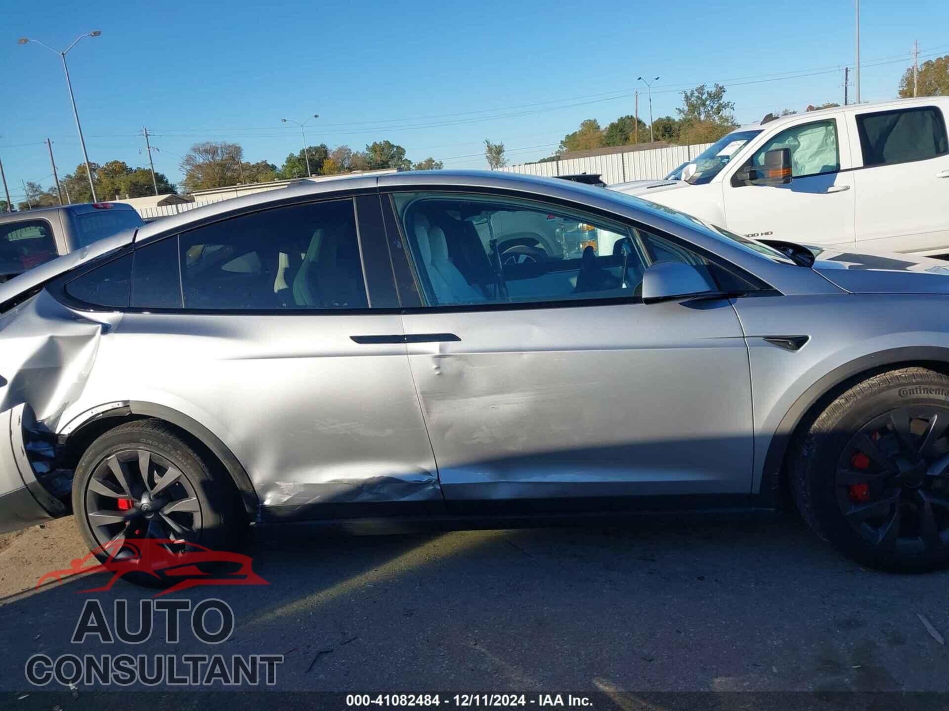 TESLA MODEL X 2024 - 7SAXCBE65RF453398