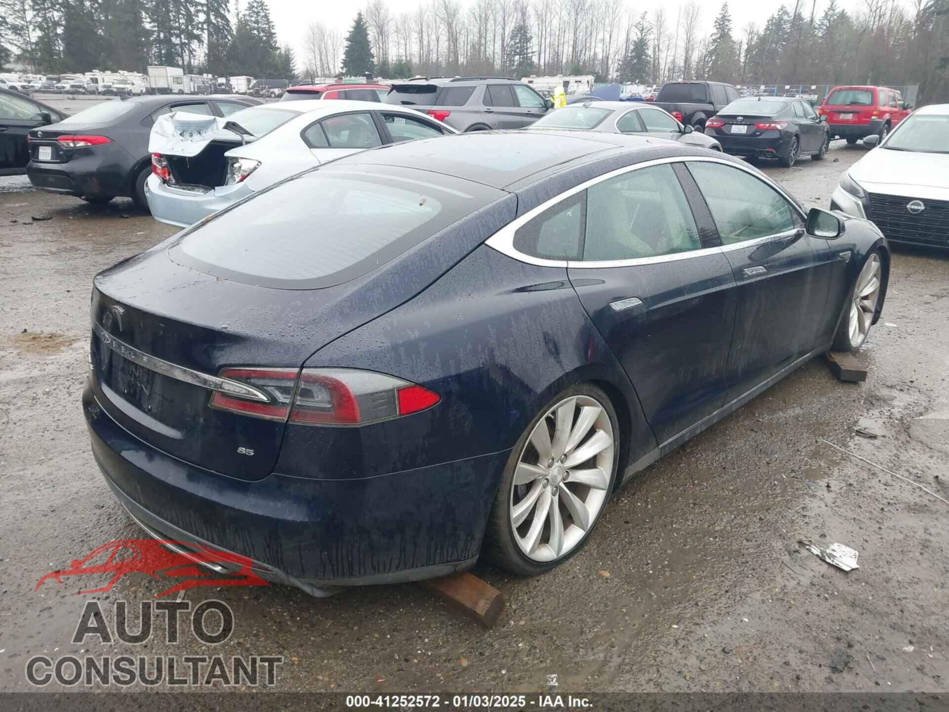 TESLA MODEL S 2013 - 5YJSA1CN9DFP12873
