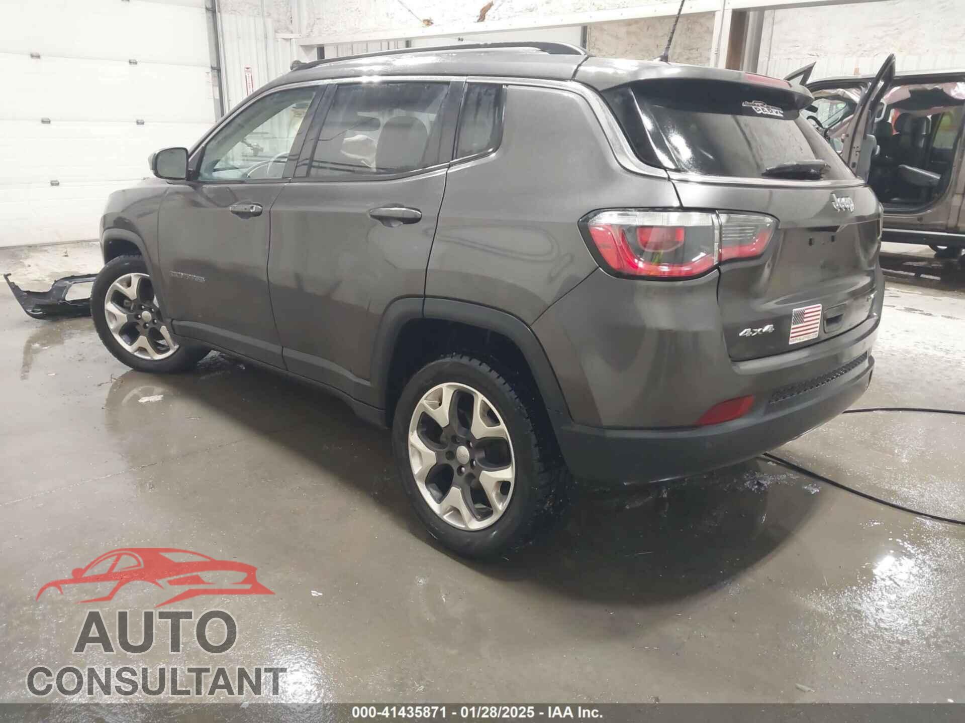 JEEP COMPASS 2018 - 3C4NJDCB2JT393818