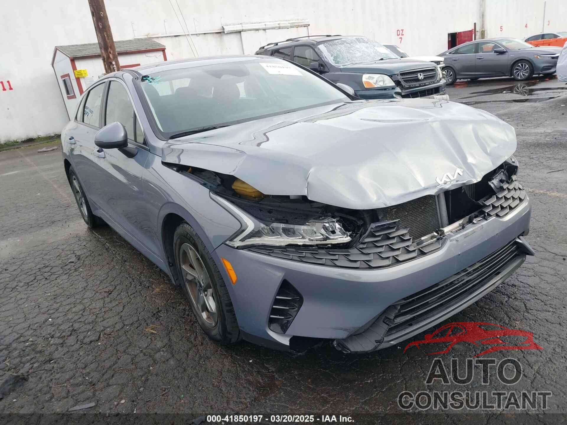 KIA K5 2022 - 5XXG14J20NG151834